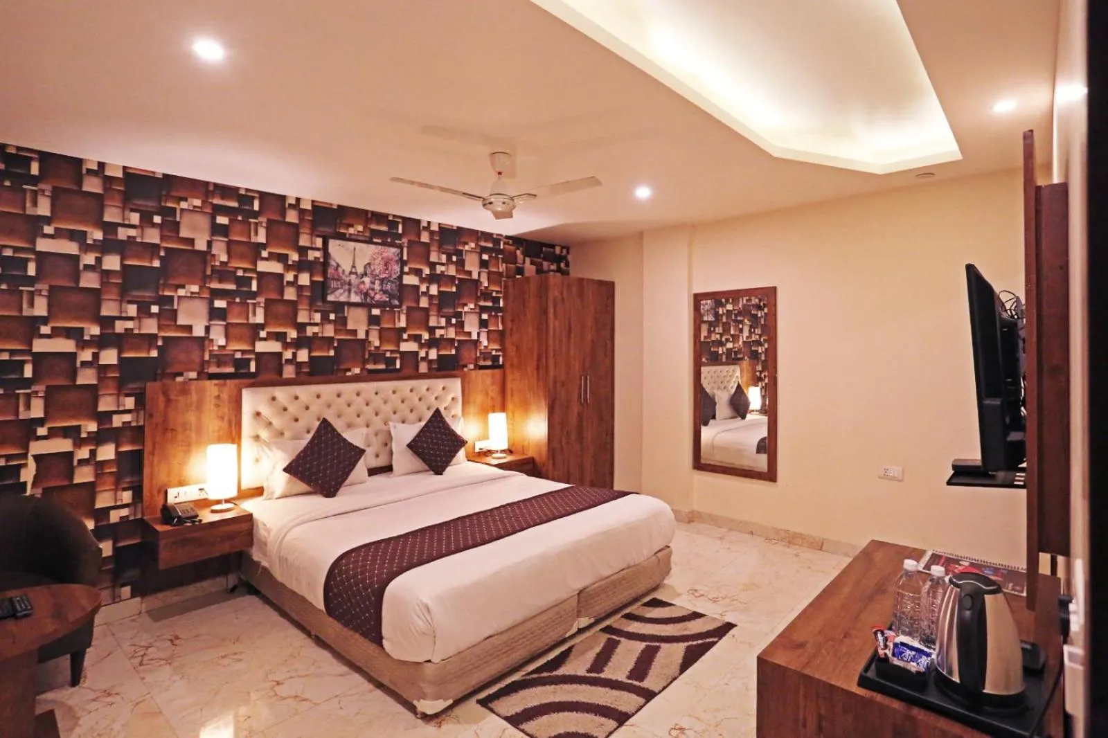 Property building, Bed in Mayda Inn- A Boutique Hotel