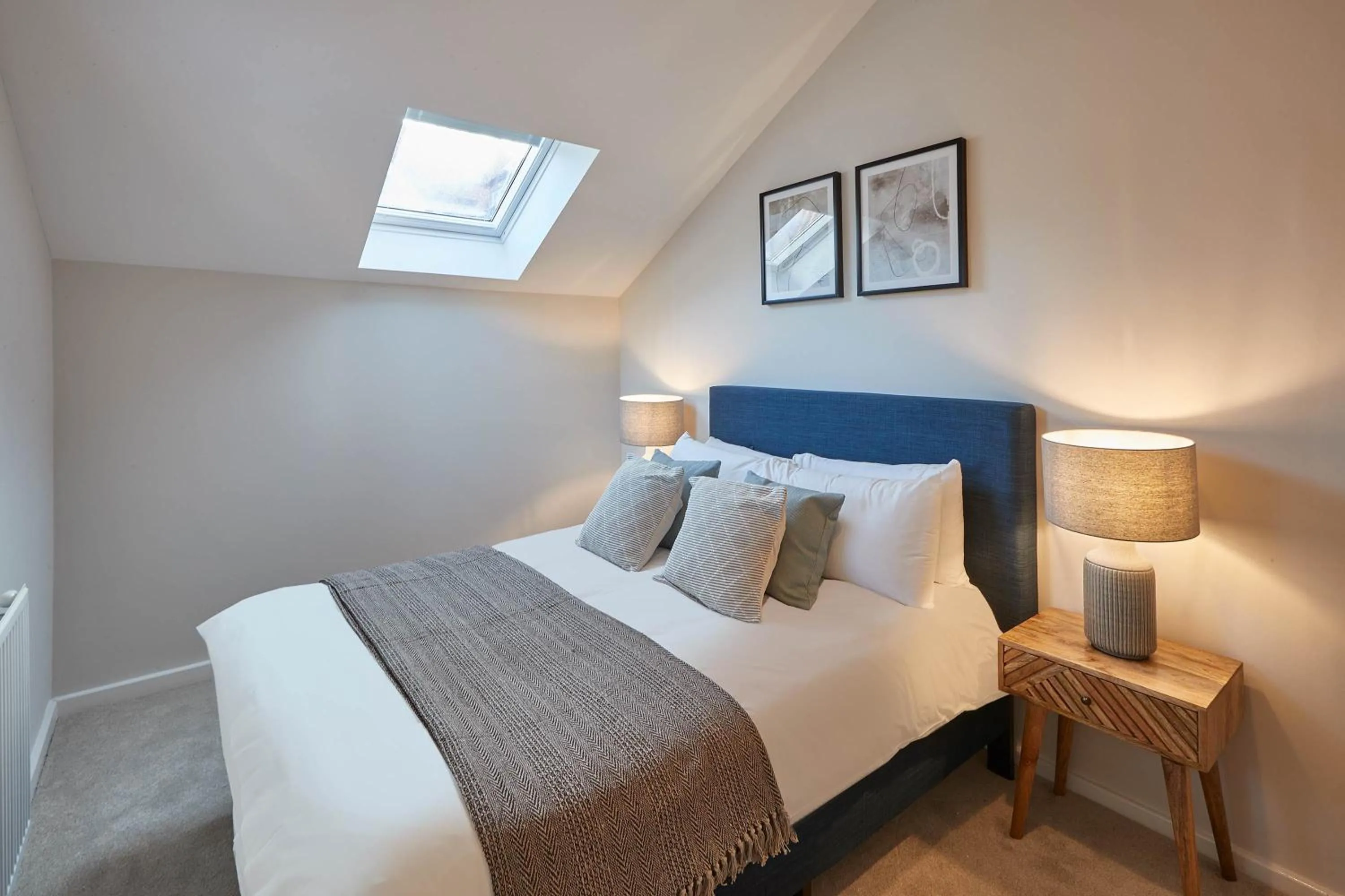Host & Stay - Skyline Apartment
