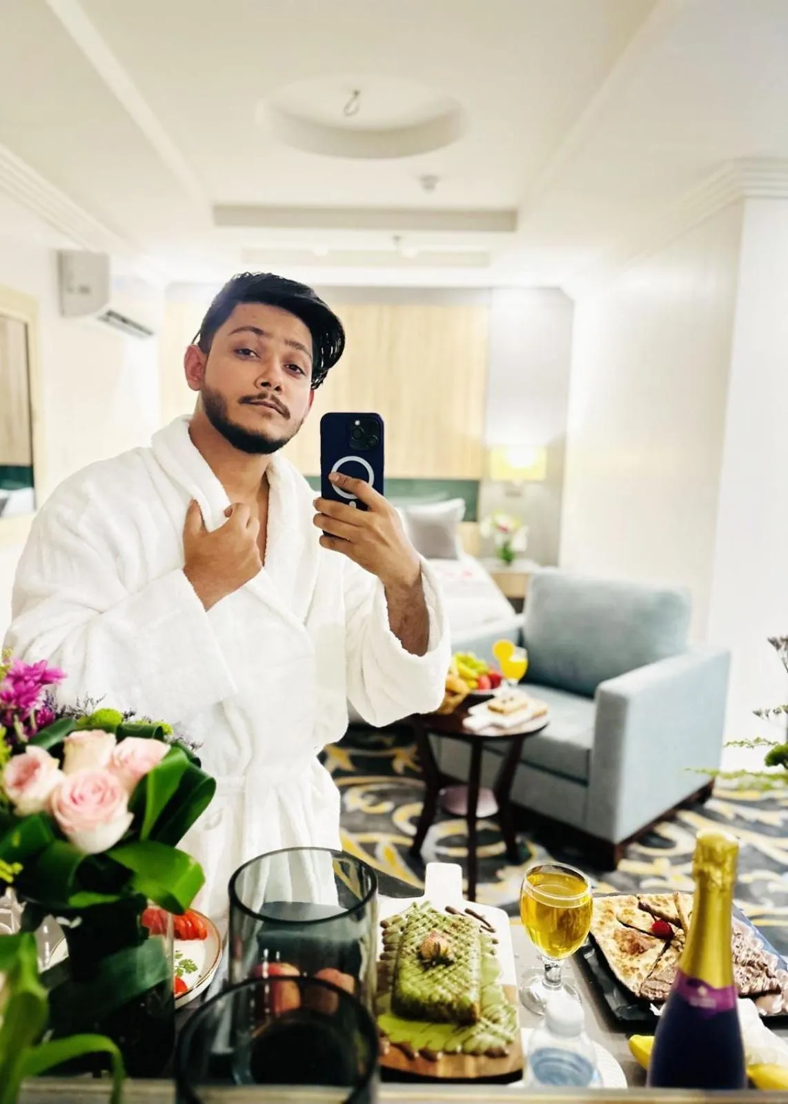 People in Laten Suites Prince Sultan