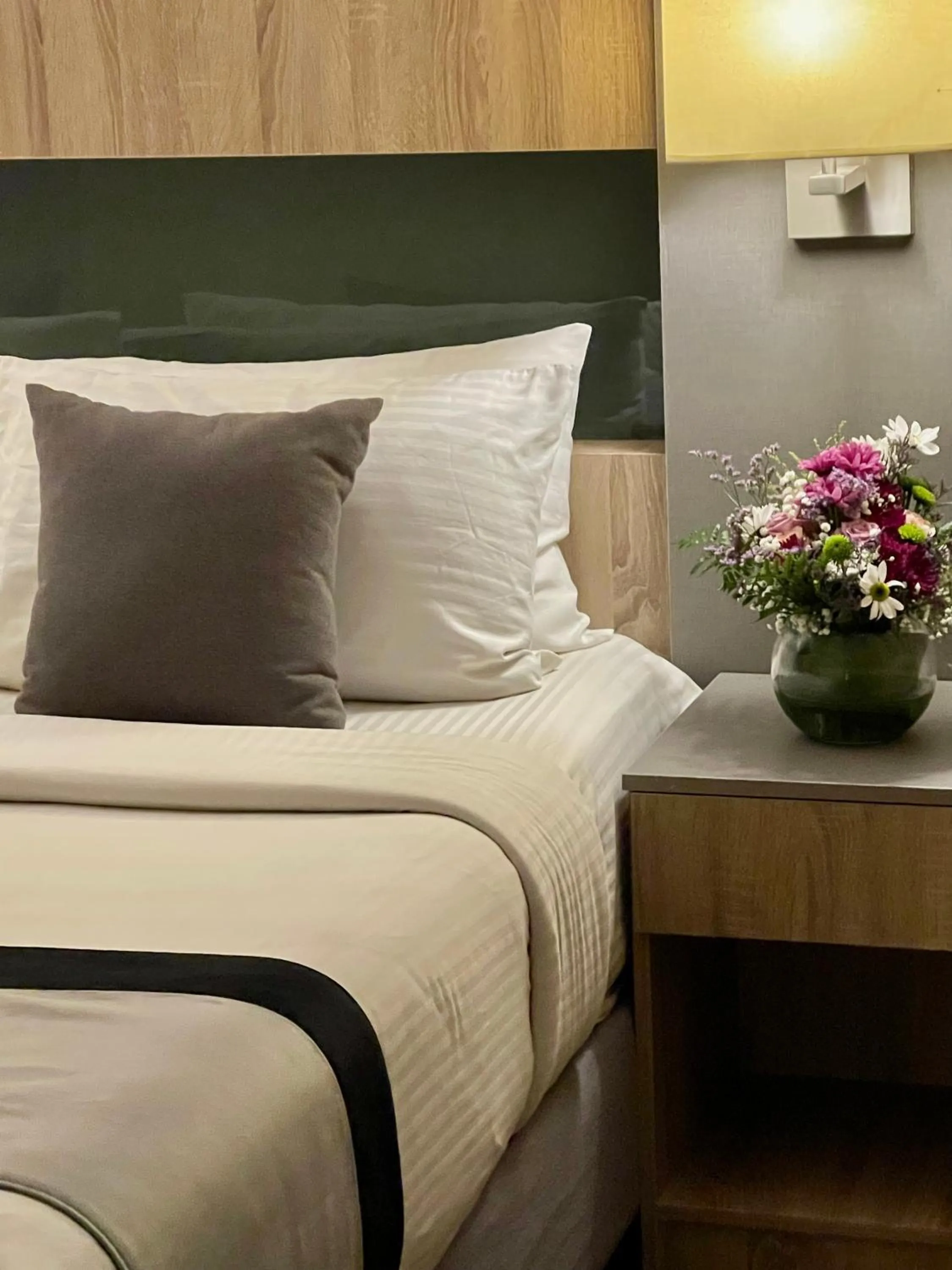 Bed in Laten Suites Prince Sultan