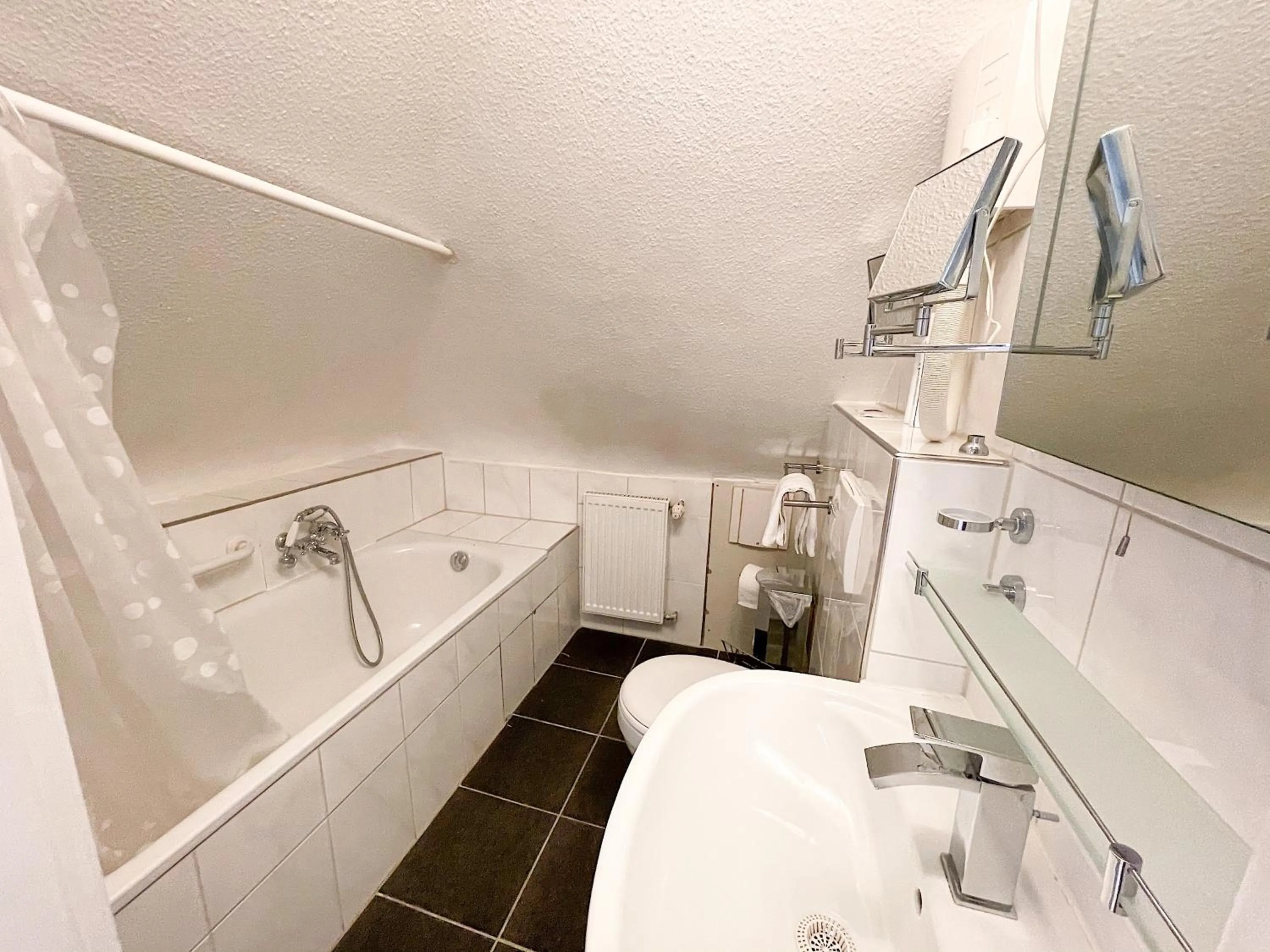 Bathroom in Glashütten Hotel