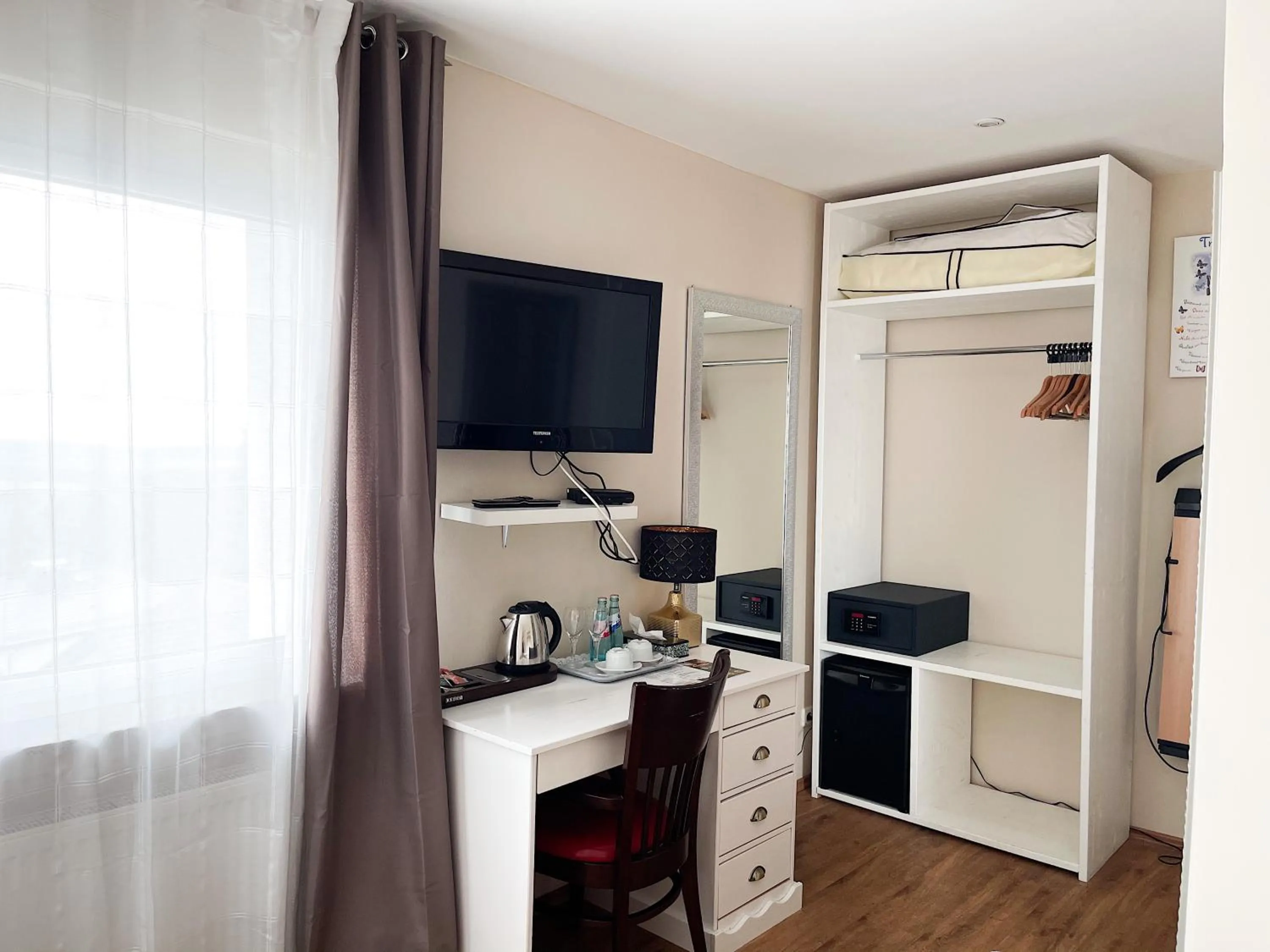 Bedroom in Glashütten Hotel