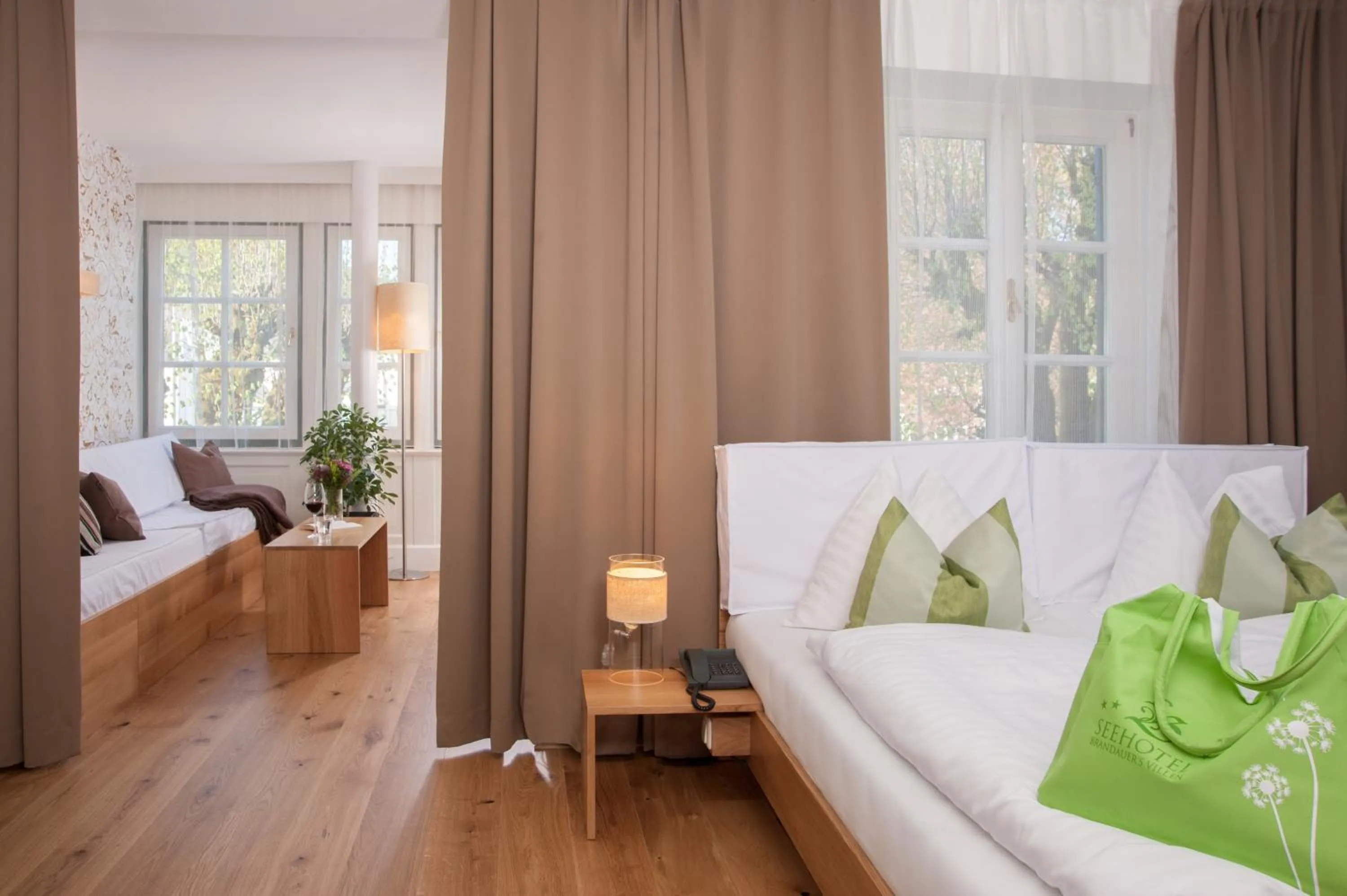 Bedroom, Bed in Seehotel Brandauer's Villen