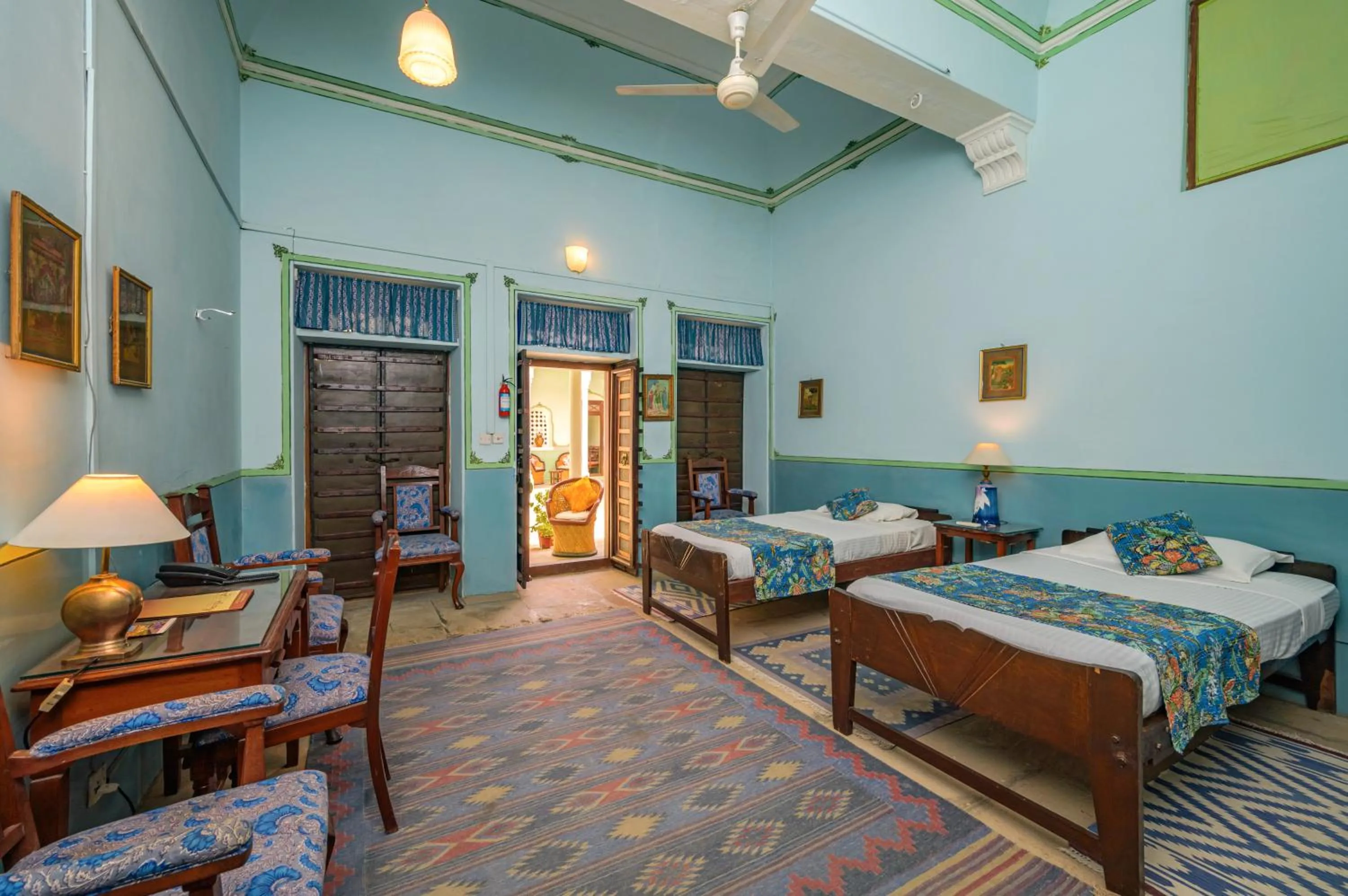 Bed in Neemrana's - Piramal Haveli