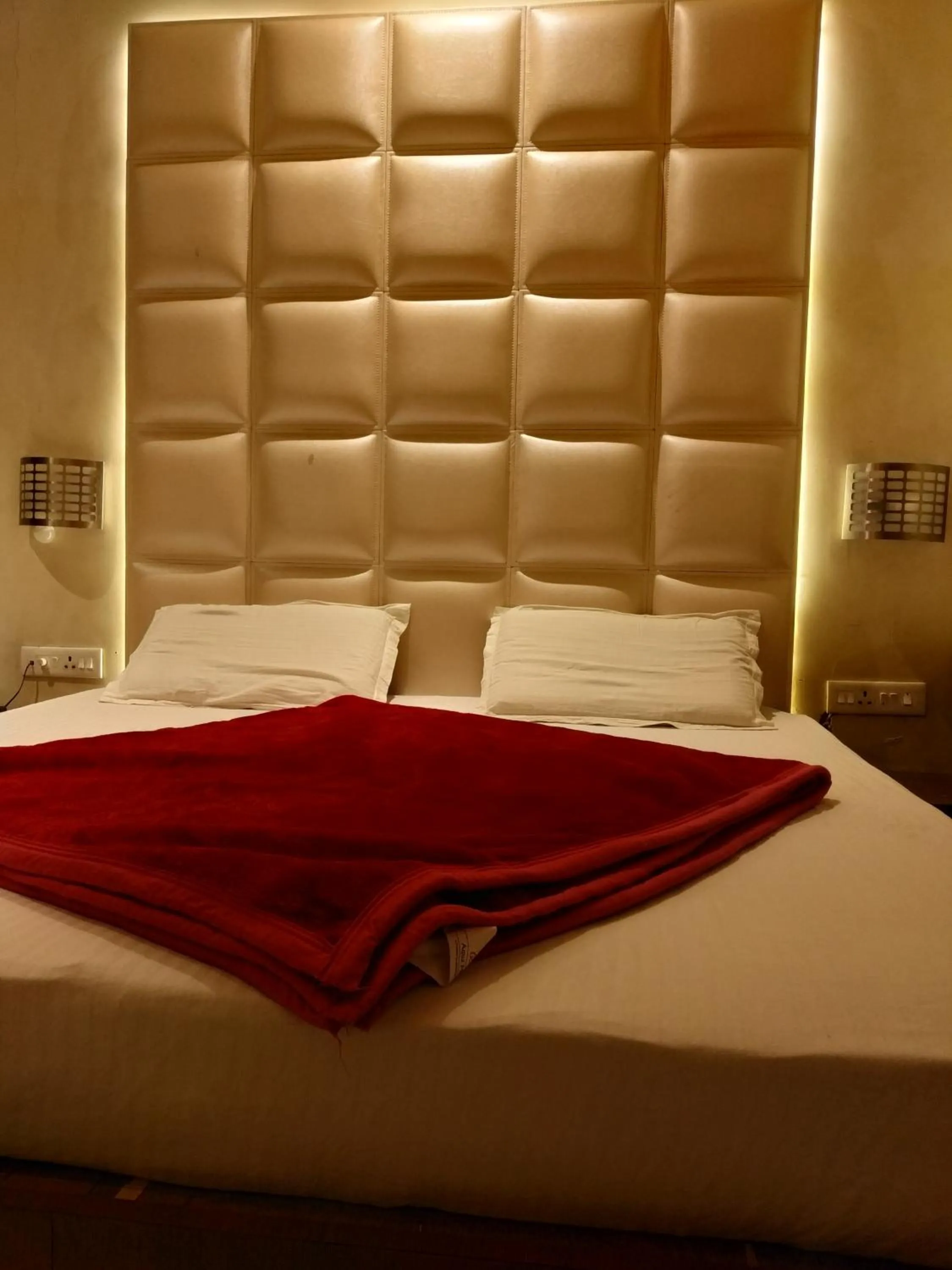 Bed in Hotel Star Inn