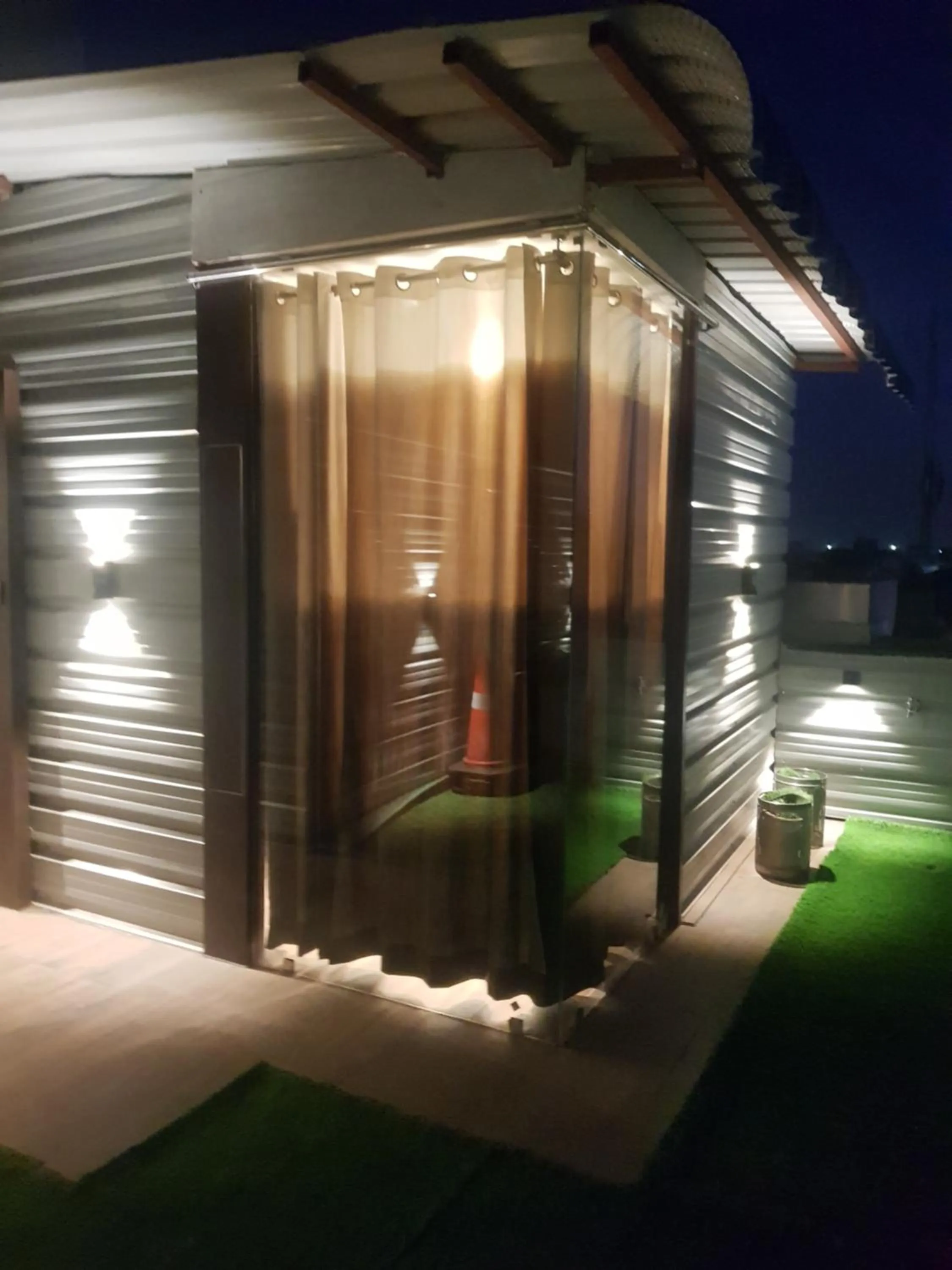 Facade/entrance in Hotel Star Inn