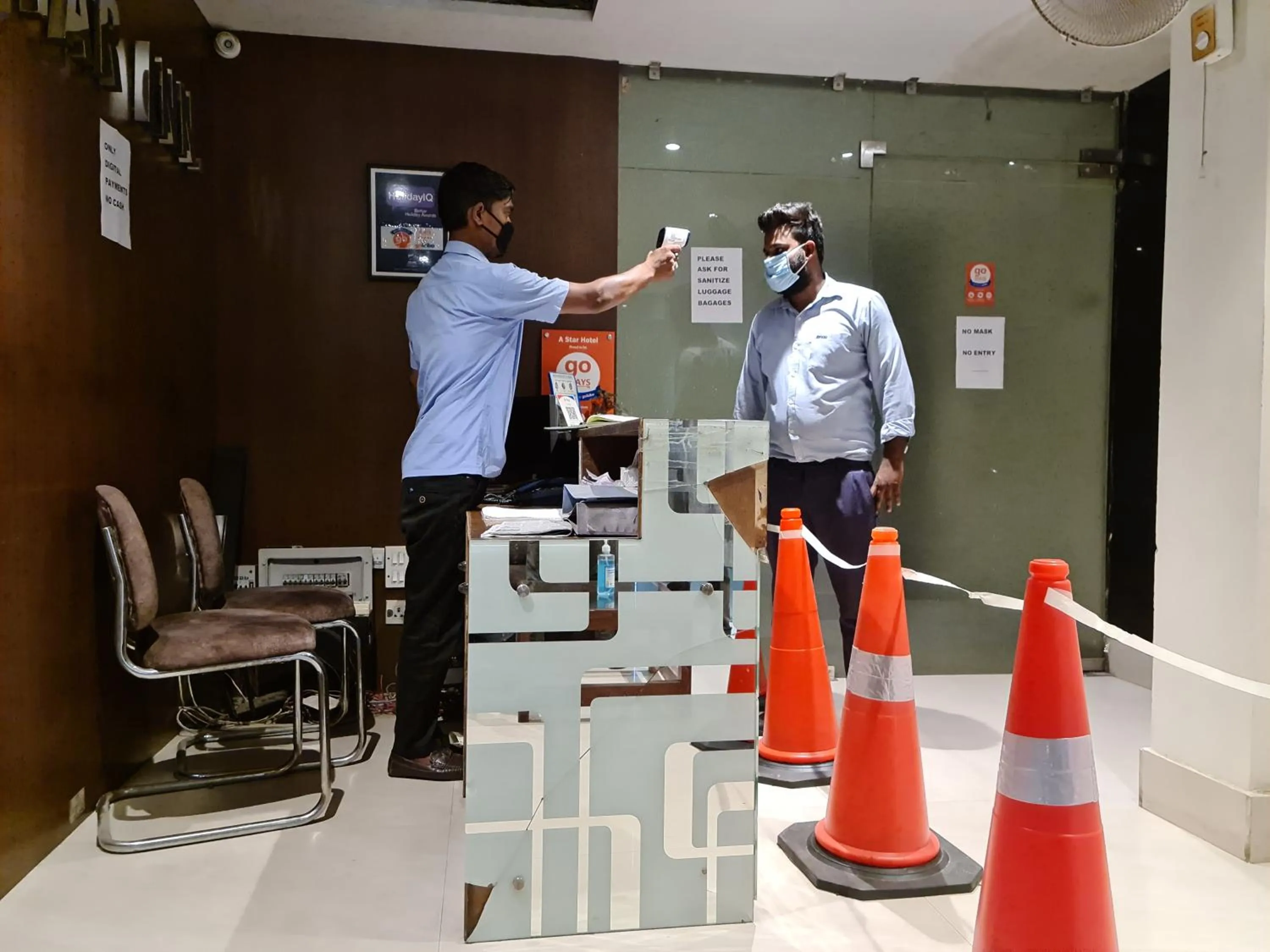 People in Hotel Star Inn