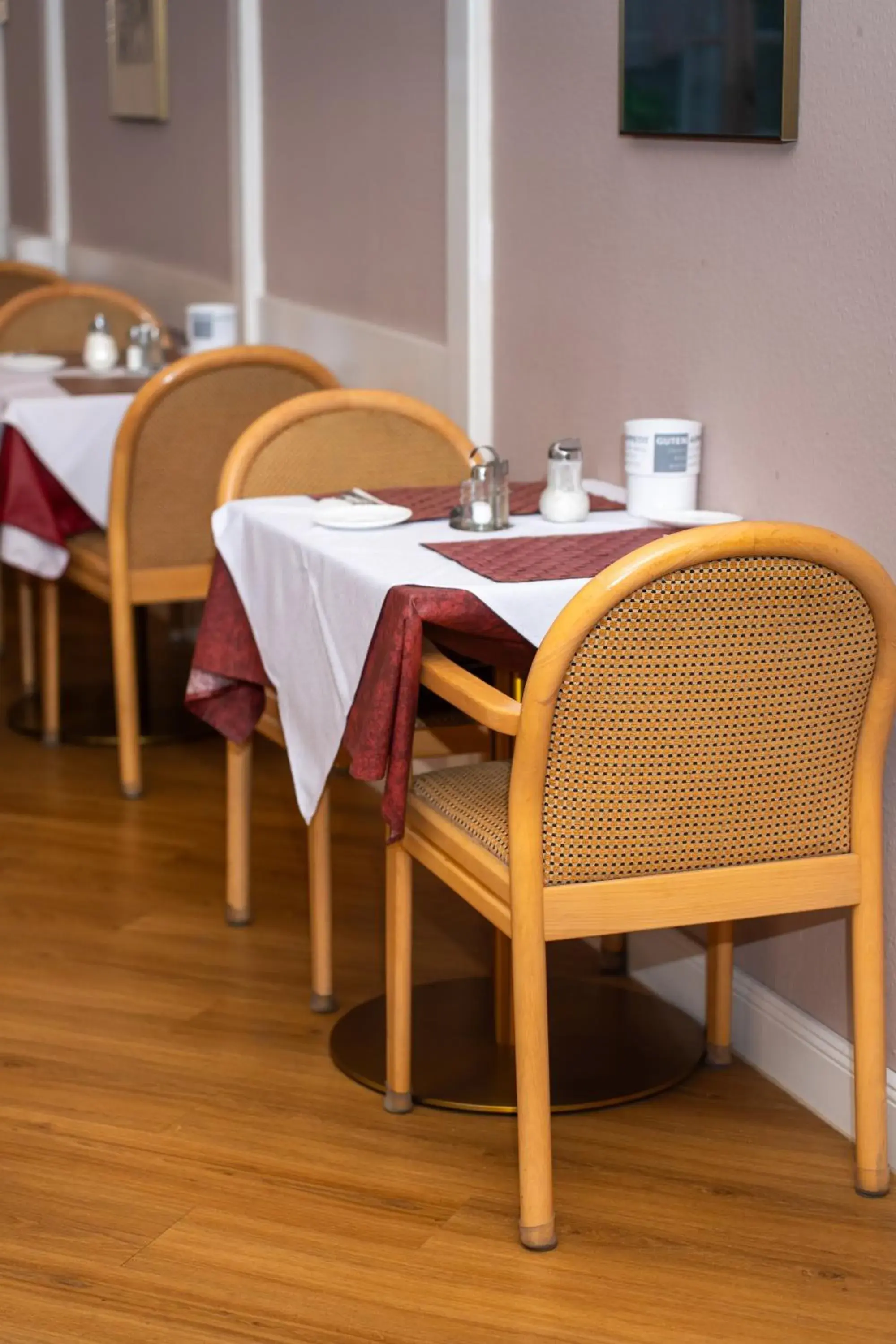 Breakfast in Continental Hotel-Pension Breakfast in Continental Hotel-Pension