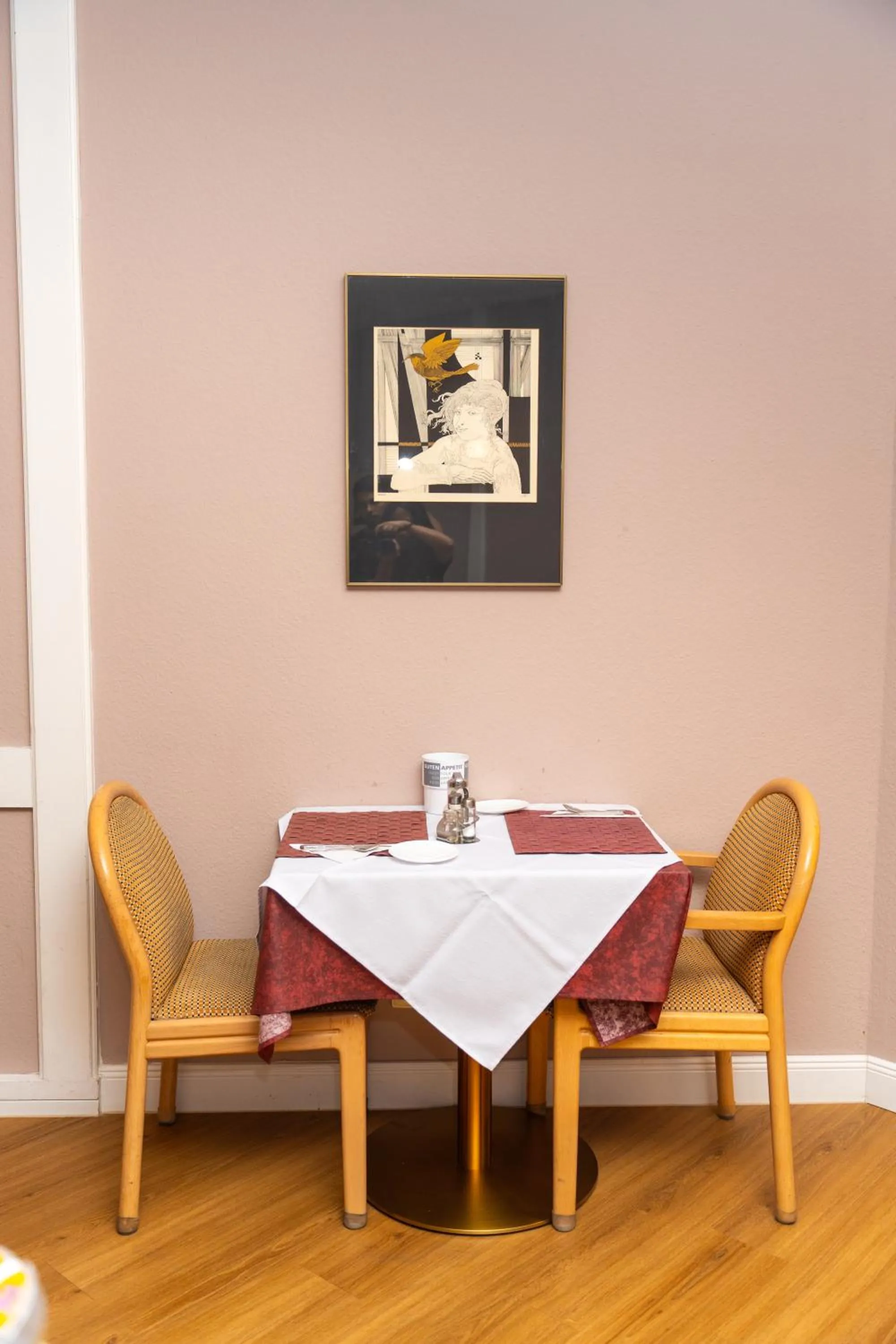 Breakfast in Continental Hotel-Pension