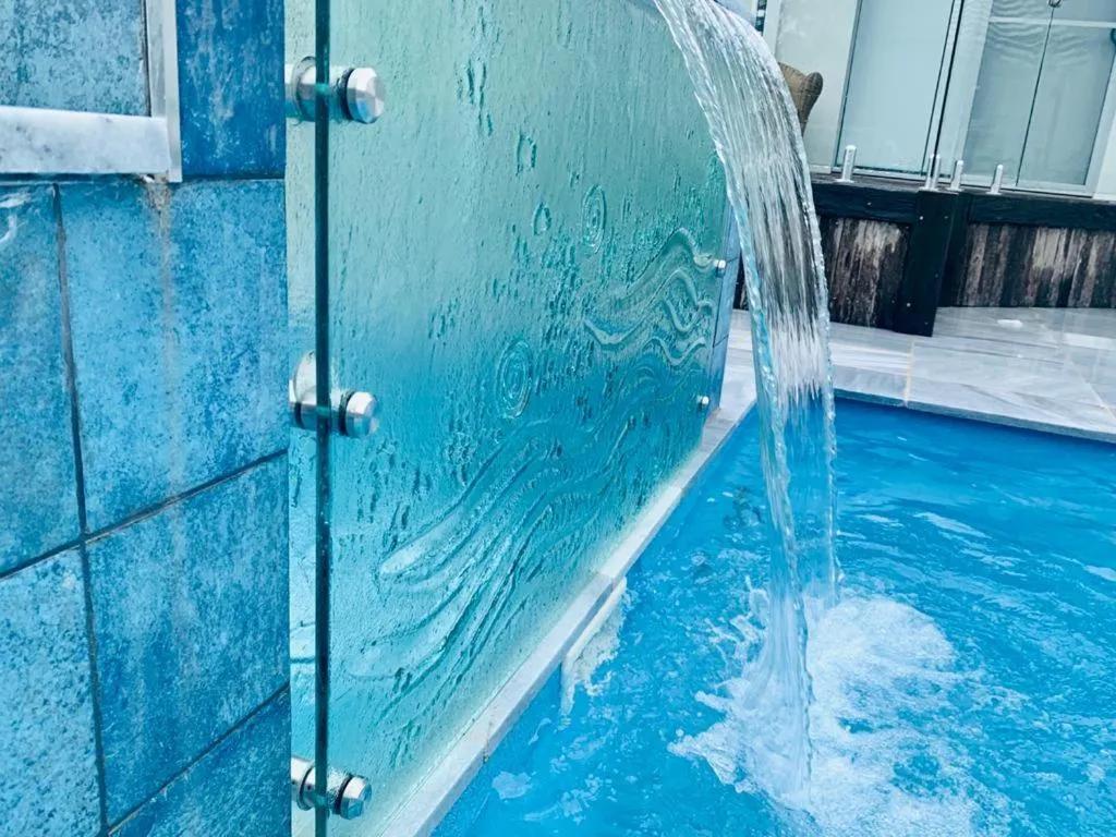 Swimming pool in Mountain Valley