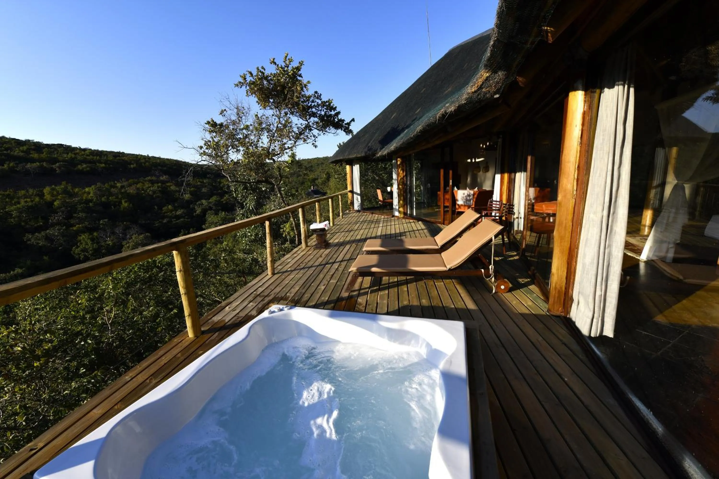 Swimming pool in Sediba Luxury Safari Lodge