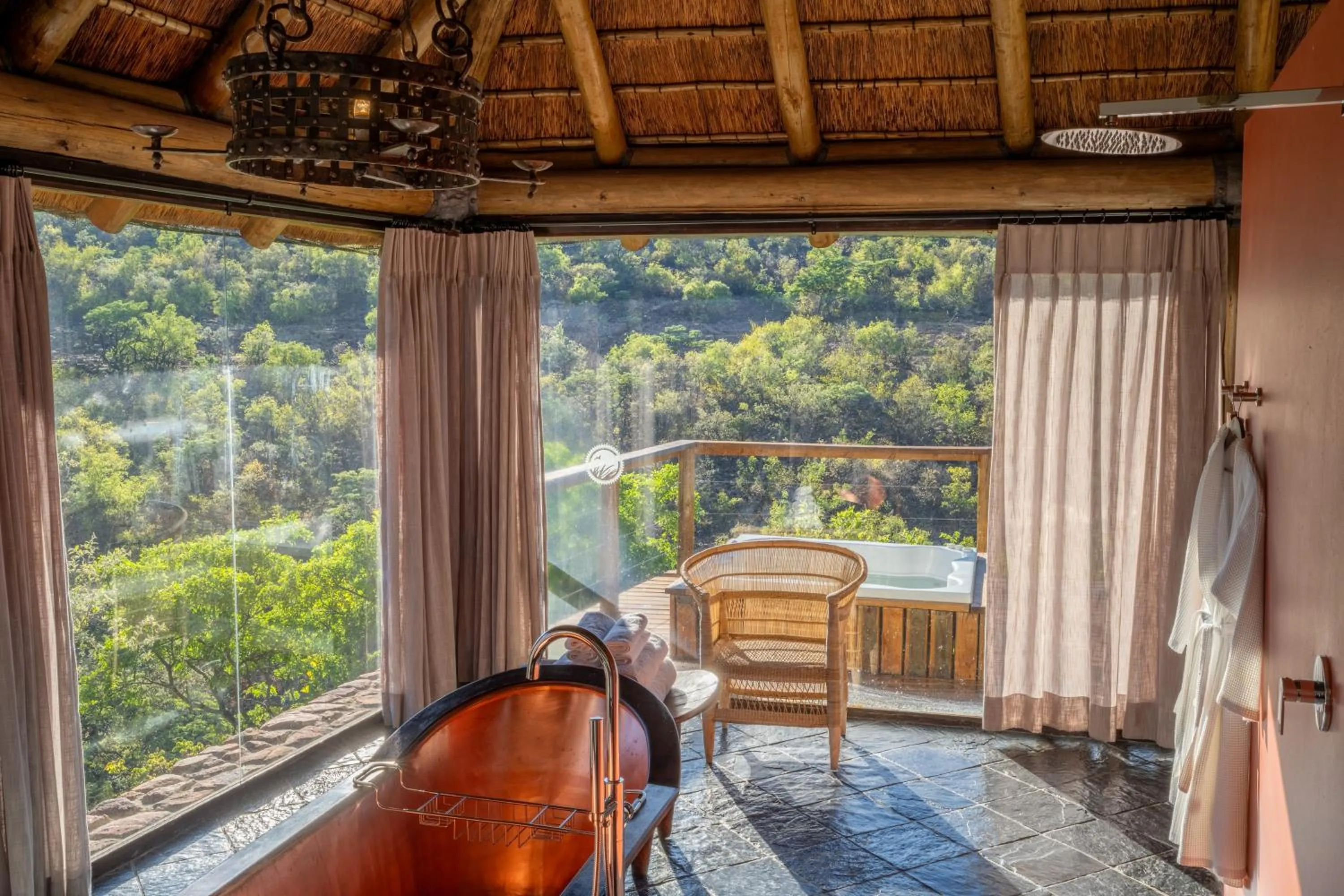 Bathroom in Sediba Luxury Safari Lodge