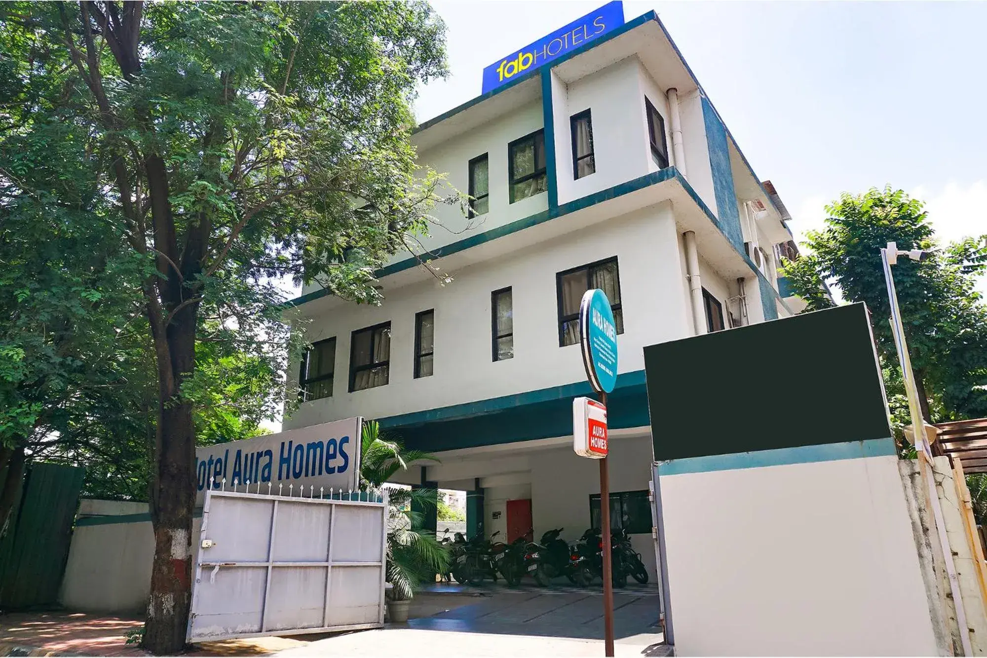 Property building in FabHotel Aura Homes - Nr Khandoba Mandir Property building in FabHotel Aura Homes - Nr Khandoba Mandir