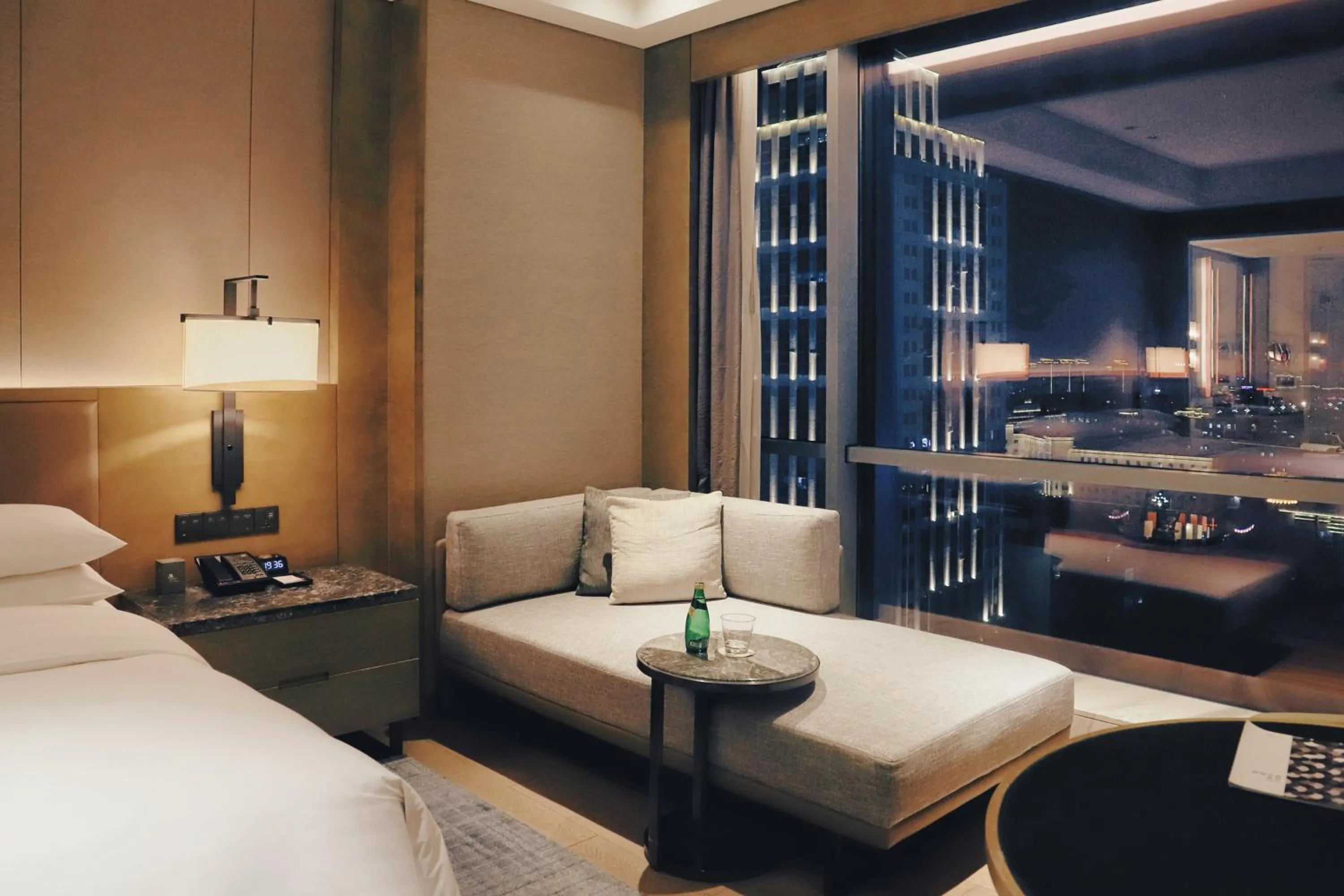 Photo of the whole room, Bed in Baotou Marriott Hotel