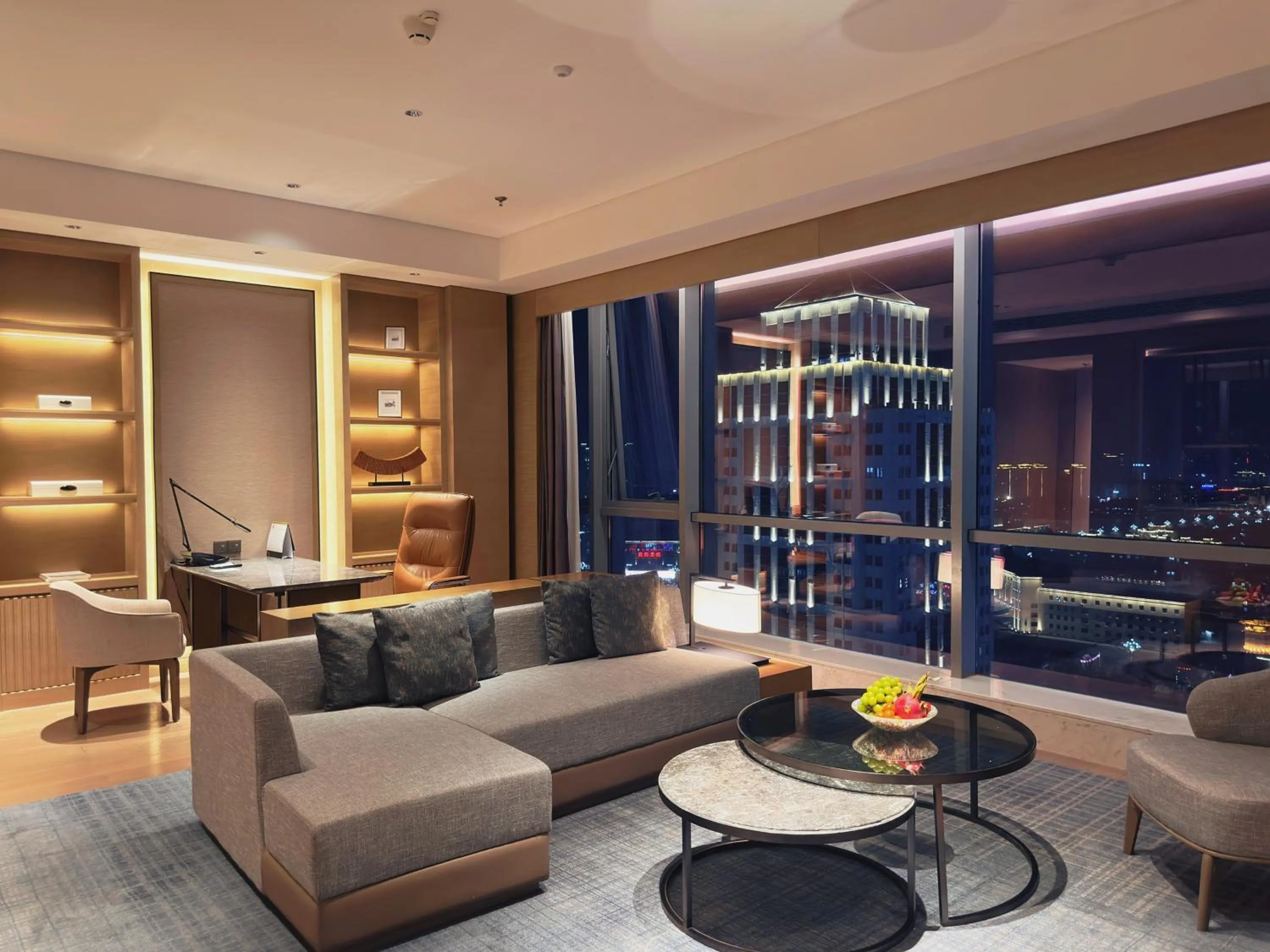 Living room in Baotou Marriott Hotel