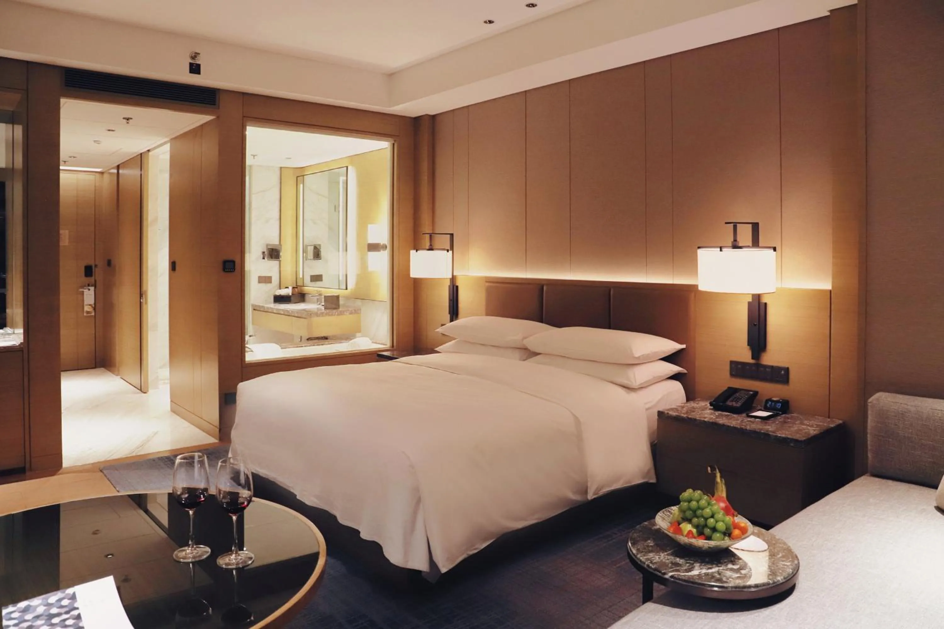 Photo of the whole room, Bed in Baotou Marriott Hotel