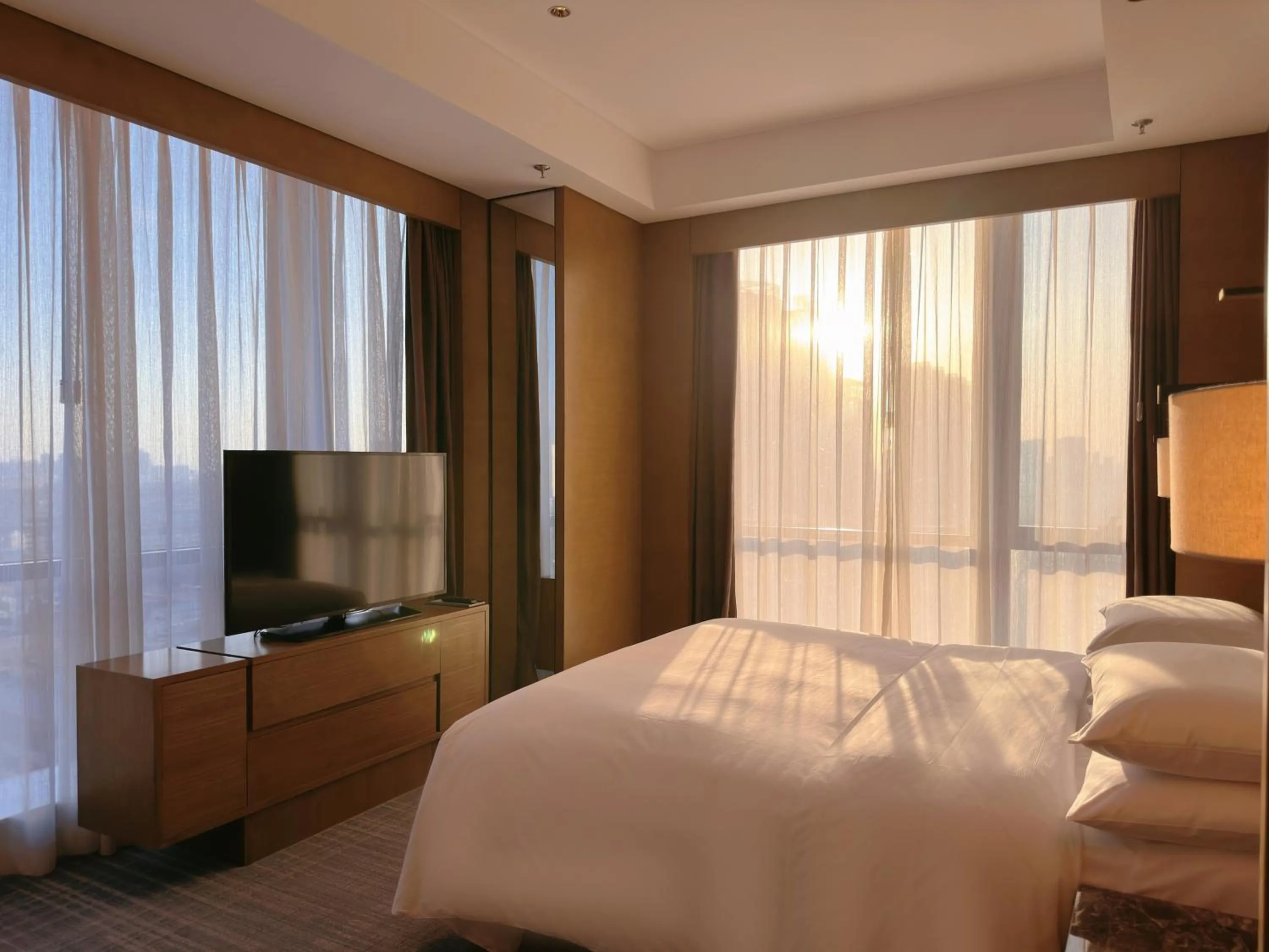Bedroom, Bed in Baotou Marriott Hotel