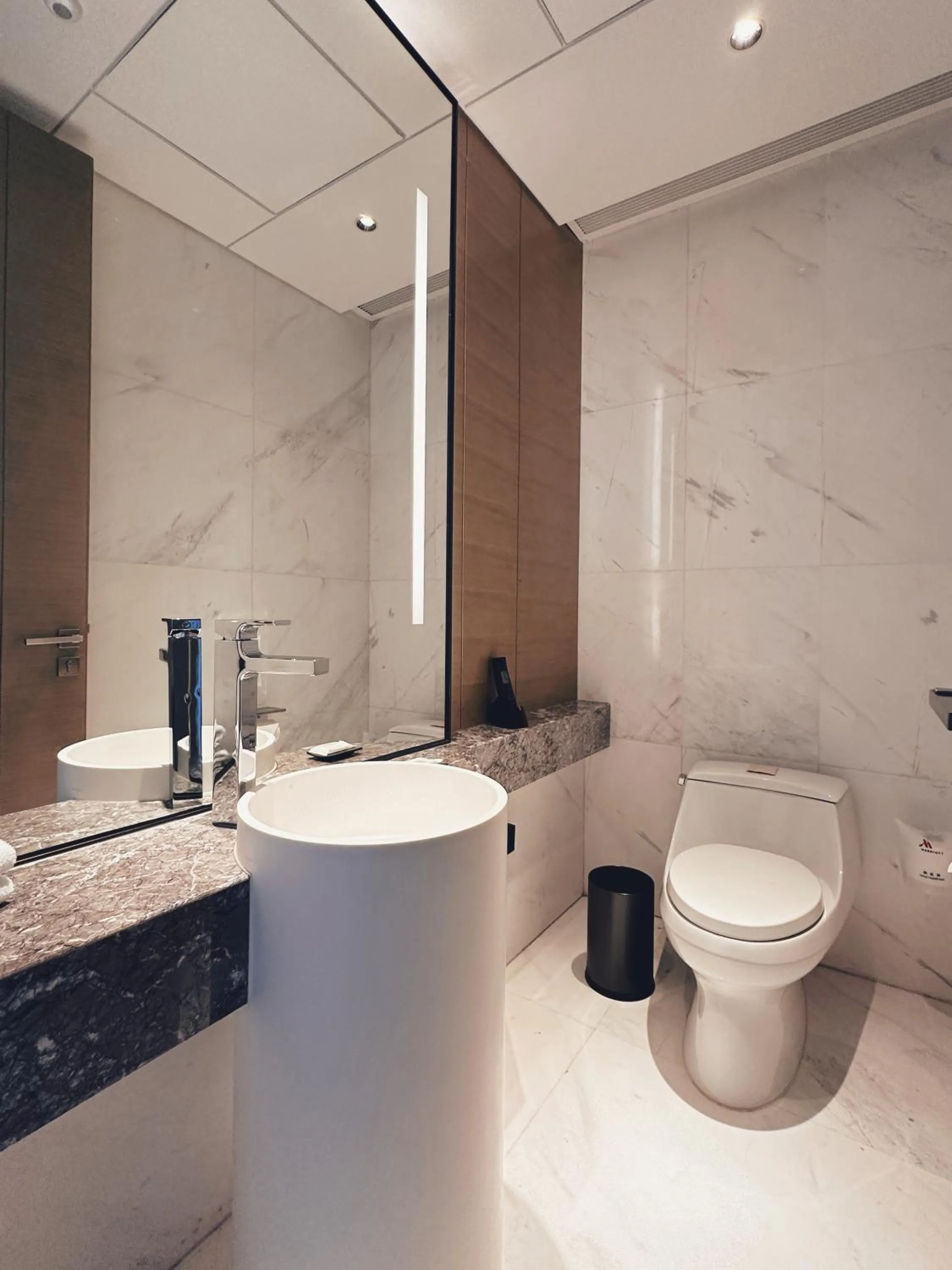 Toilet in Baotou Marriott Hotel