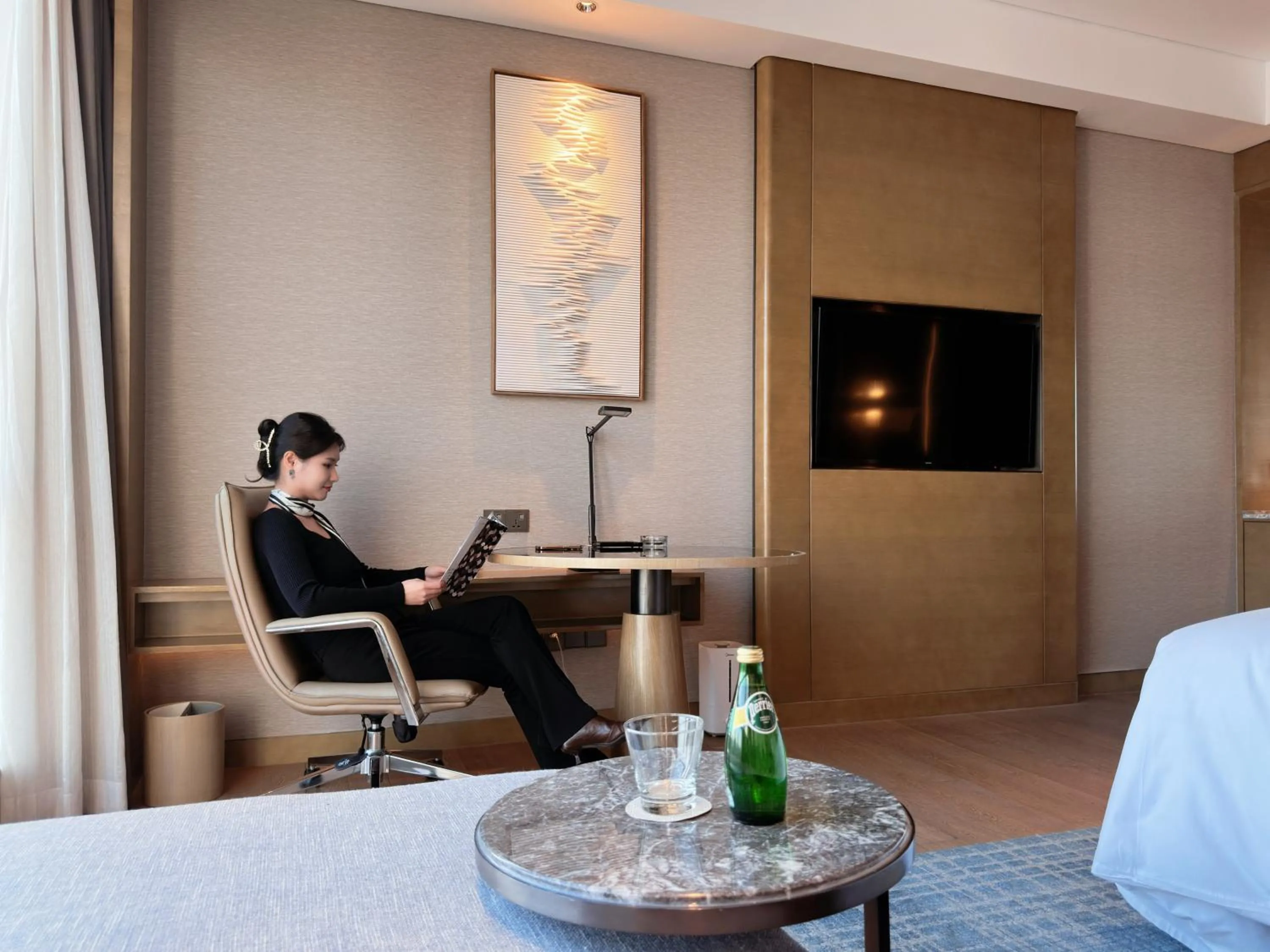 Seating area in Baotou Marriott Hotel