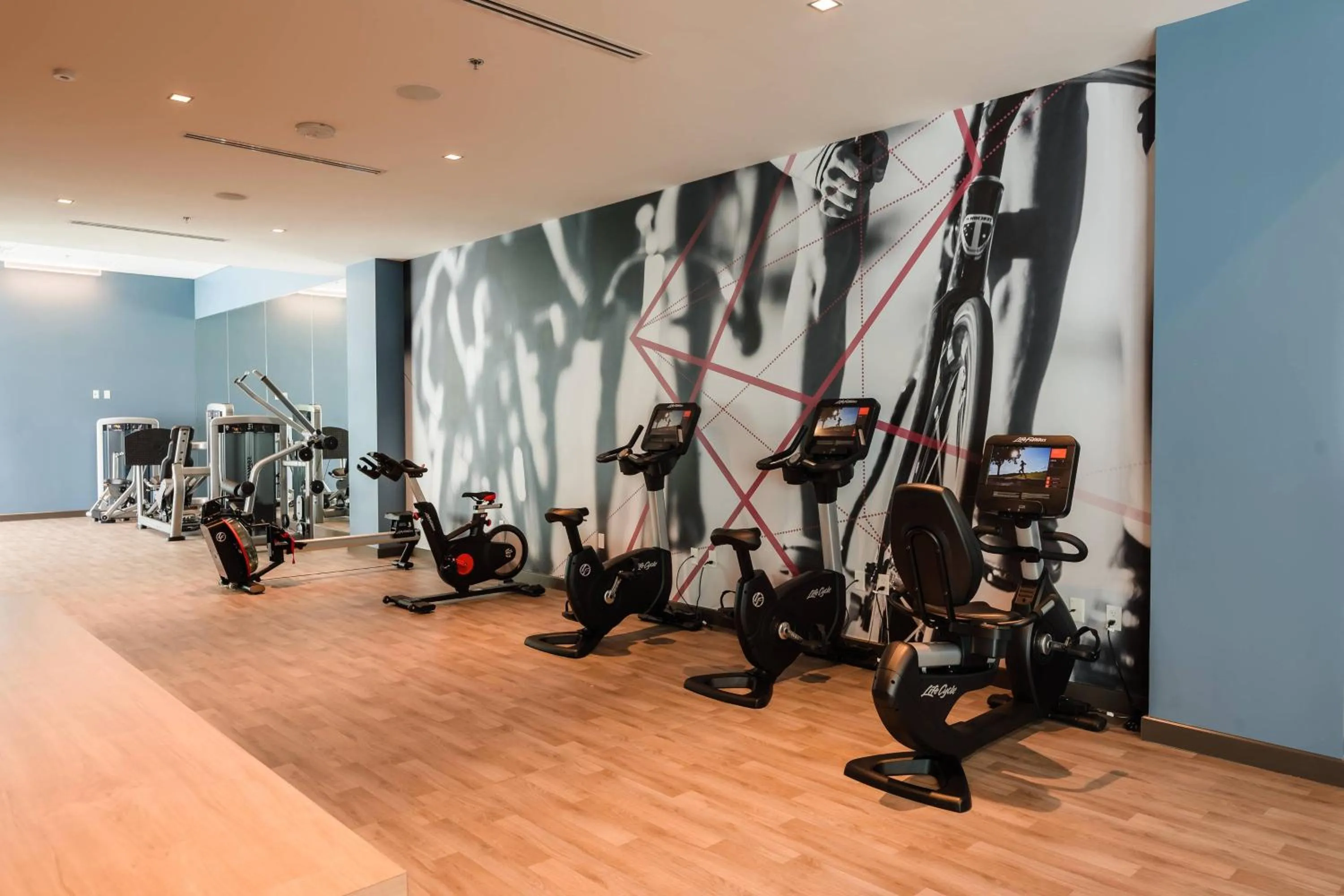 Fitness centre/facilities in AC Hotel by Marriott Fort Lauderdale Airport