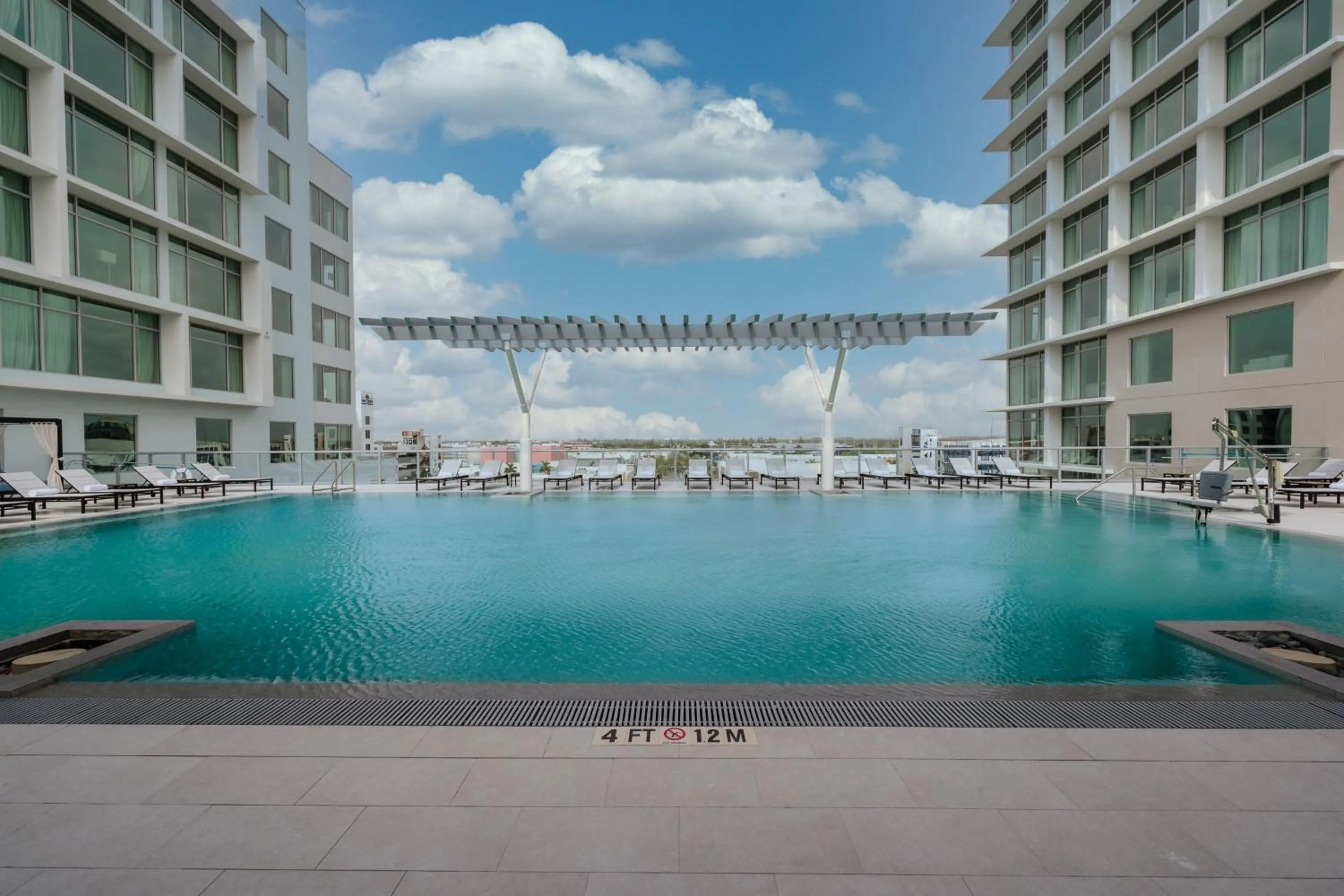 Swimming pool in AC Hotel by Marriott Fort Lauderdale Airport