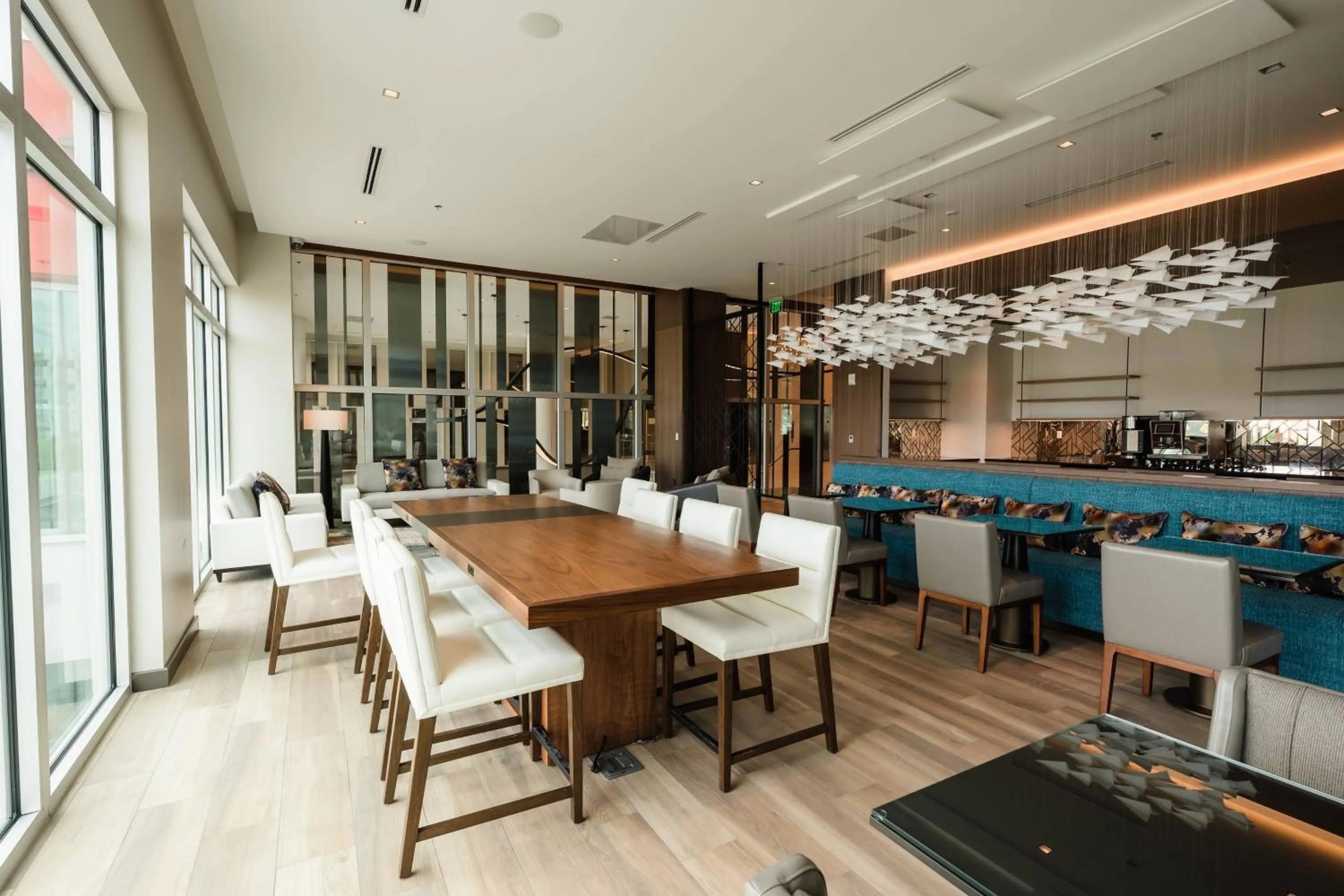 Lounge or bar in Marriott Fort Lauderdale Airport