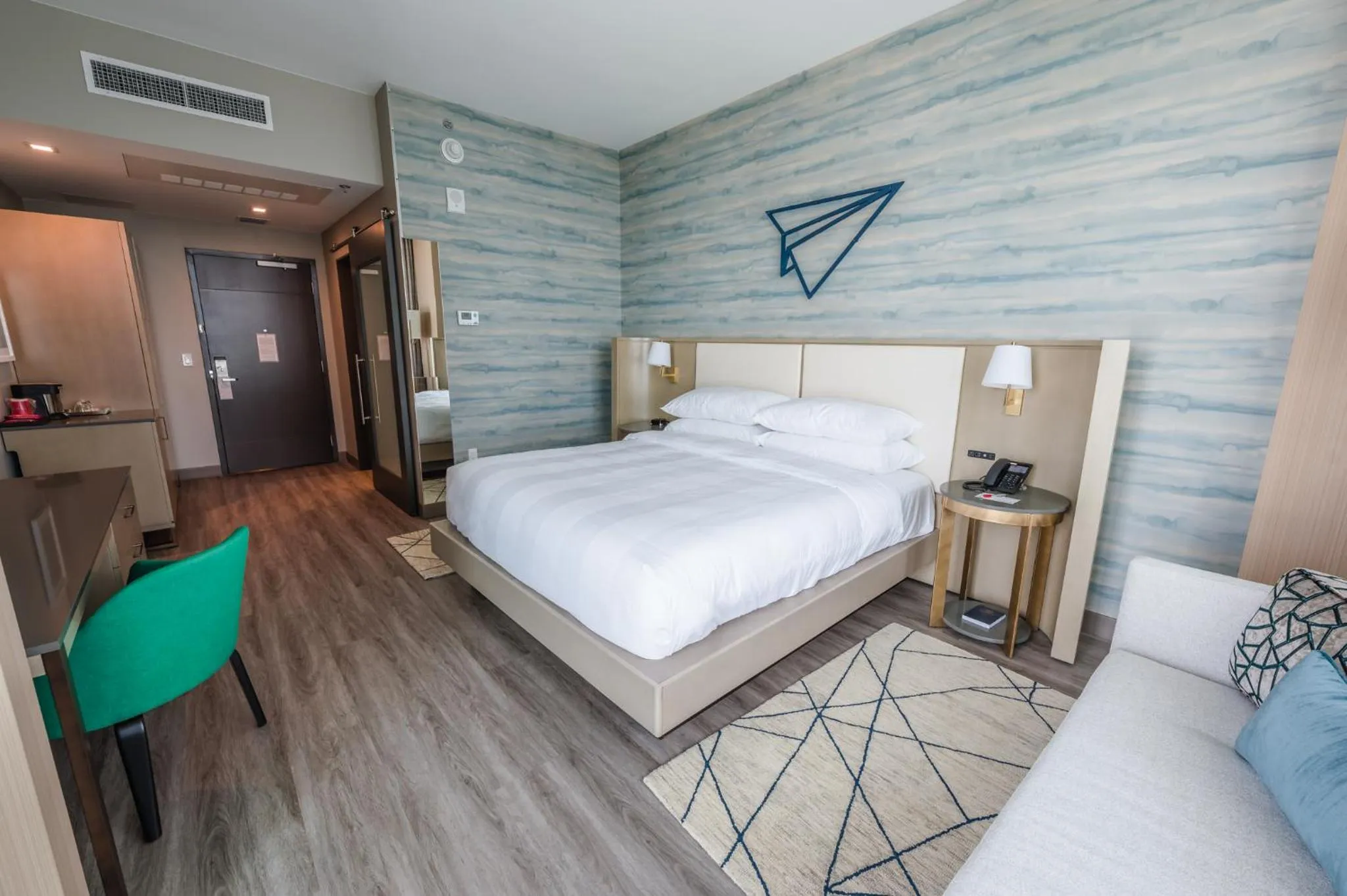 Bed in Marriott Fort Lauderdale Airport