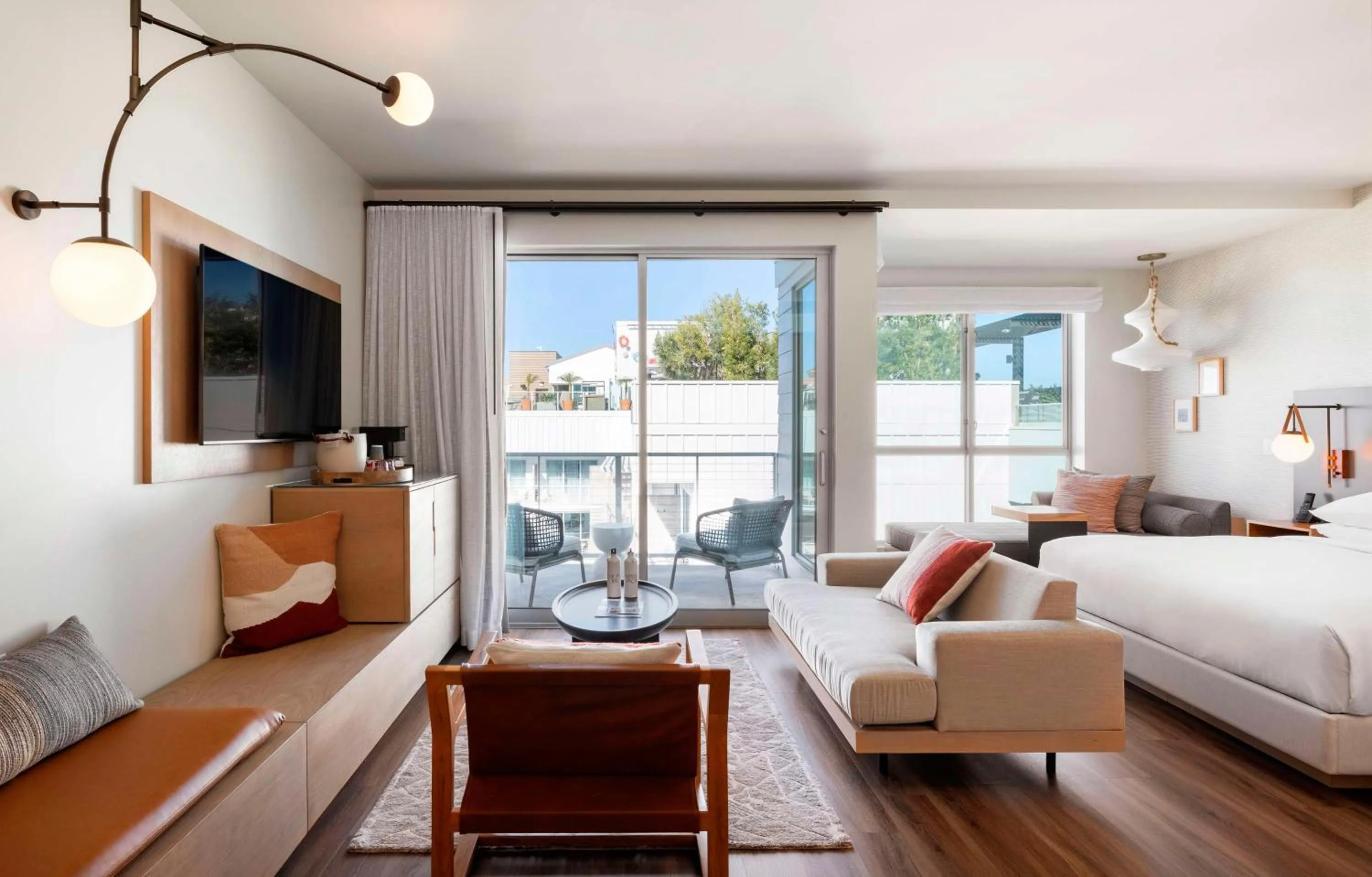 Photo of the whole room, Bed in Mission Pacific Beach Resort, part of JdV by Hyatt