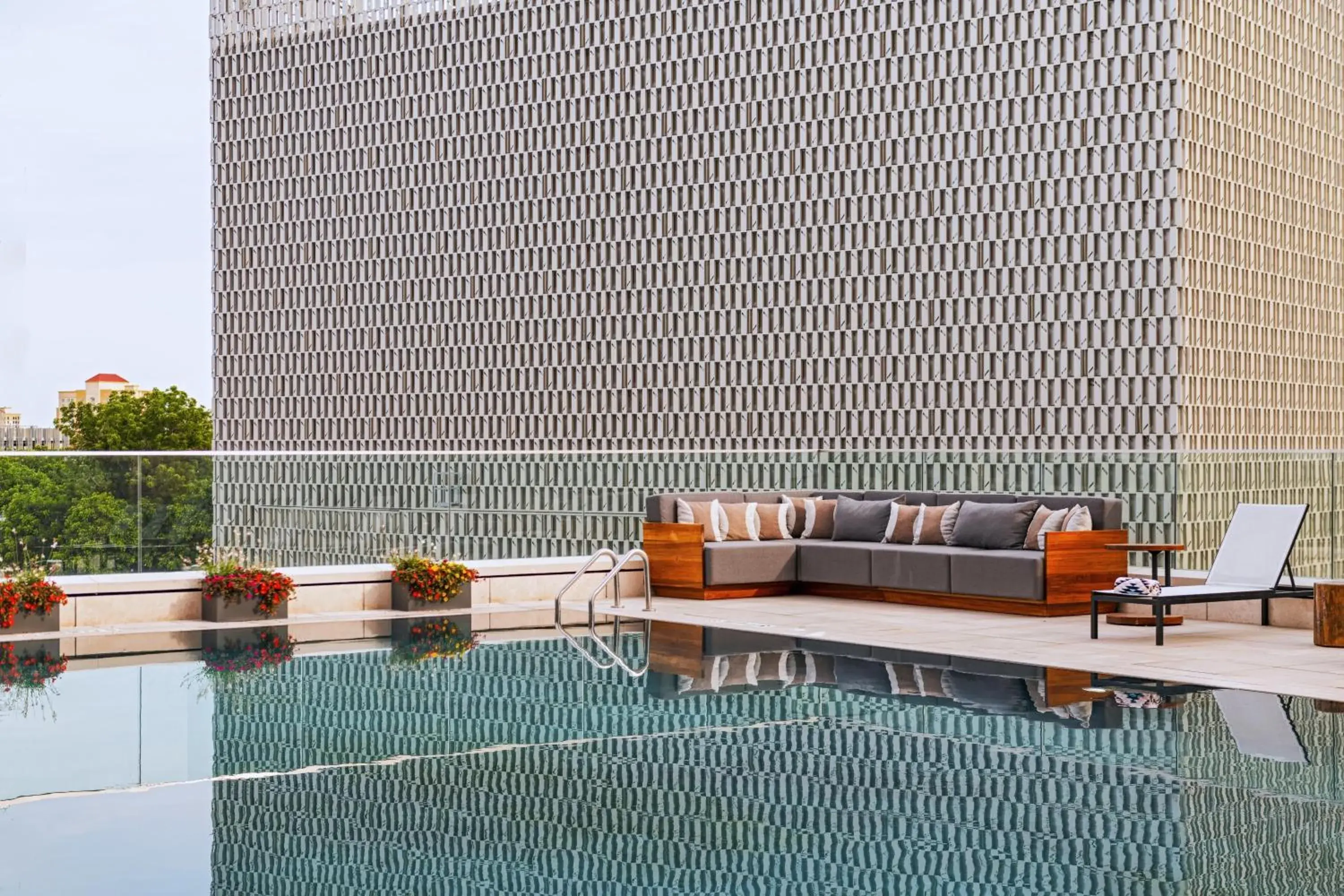 Swimming pool in Thompson San Antonio - Riverwalk, by Hyatt Swimming pool in Thompson San Antonio - Riverwalk, by Hyatt