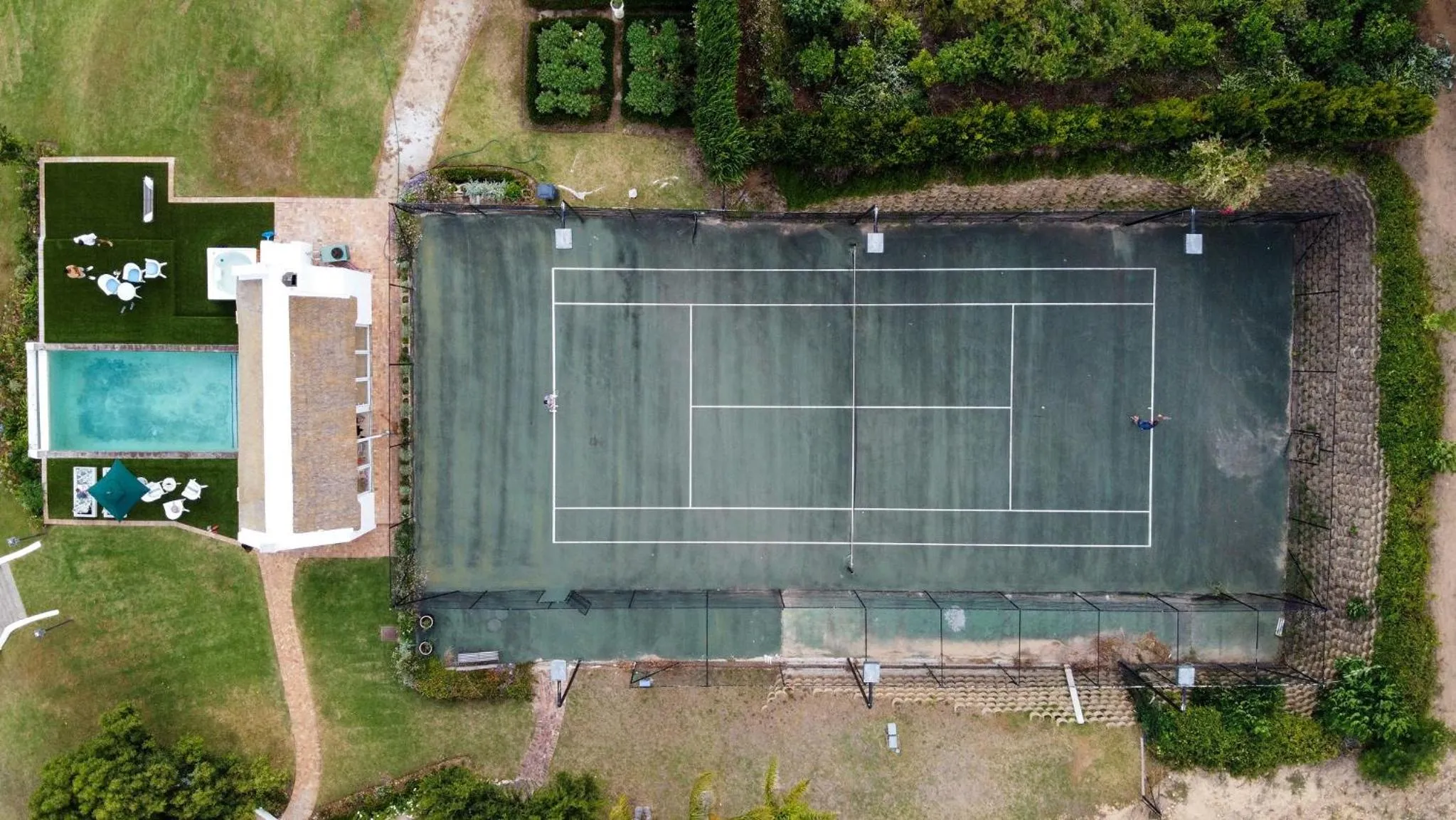 Tennis court in Avontuur Manor House and Wine Estate