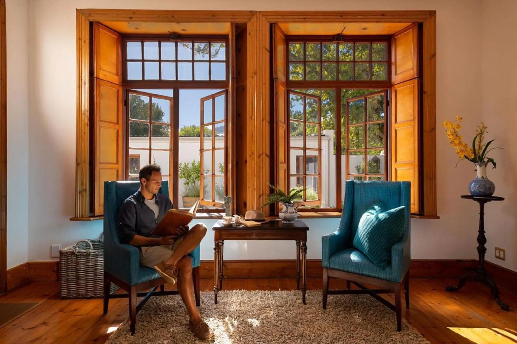 Seating area in Avontuur Manor House and Wine Estate