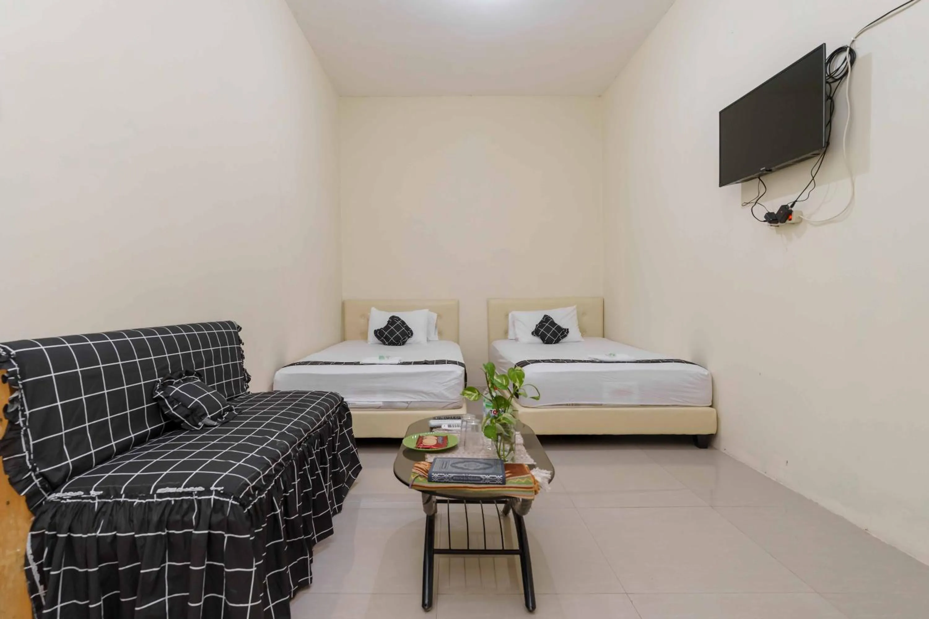 Bed in Madinah House Syariah Mitra RedDoorz