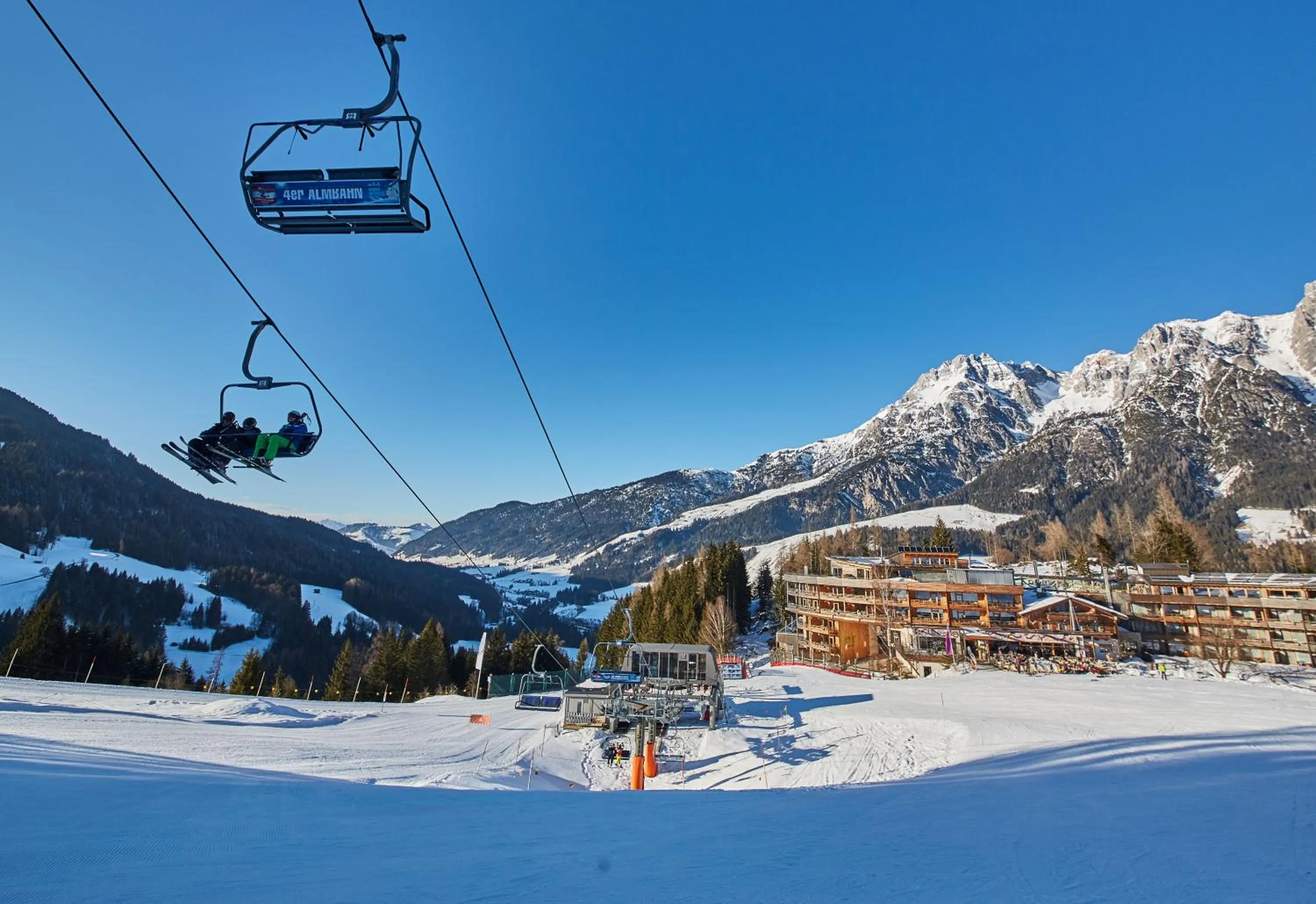 Property building in Holzhotel Forsthofalm