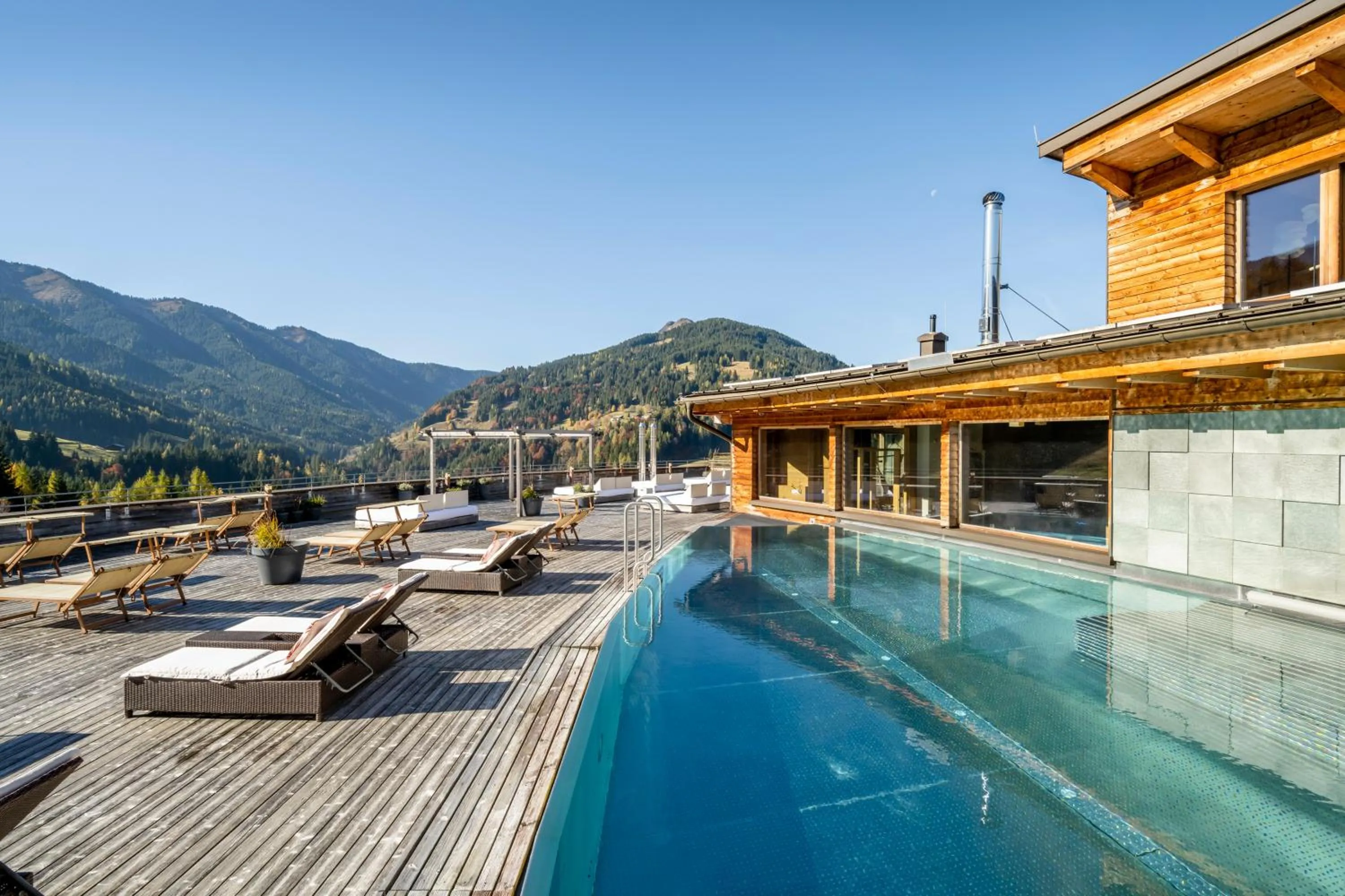 Pool view in Holzhotel Forsthofalm