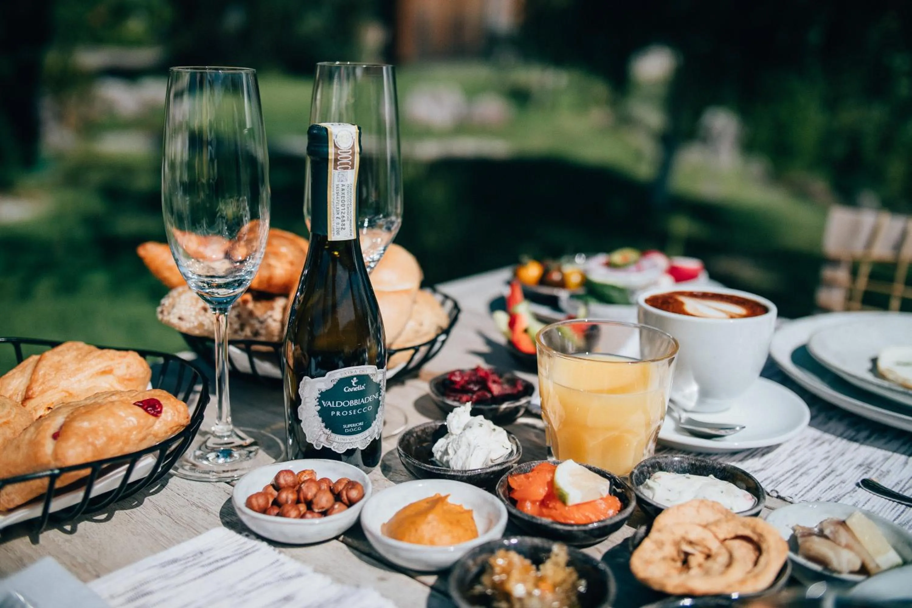 Food and drinks in Holzhotel Forsthofalm