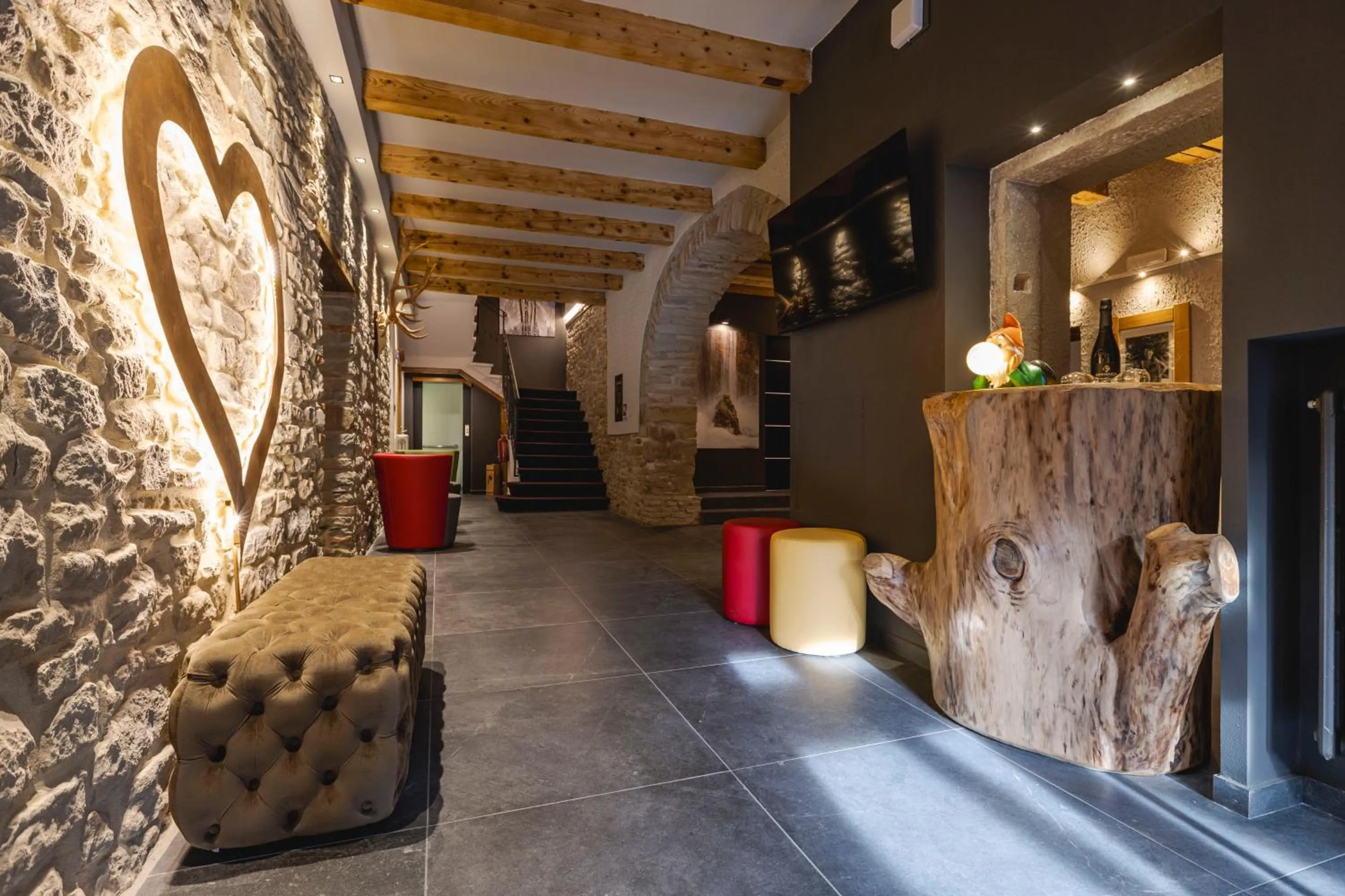 Lobby or reception in Granduca Mountain Wellness Apartments Campigna