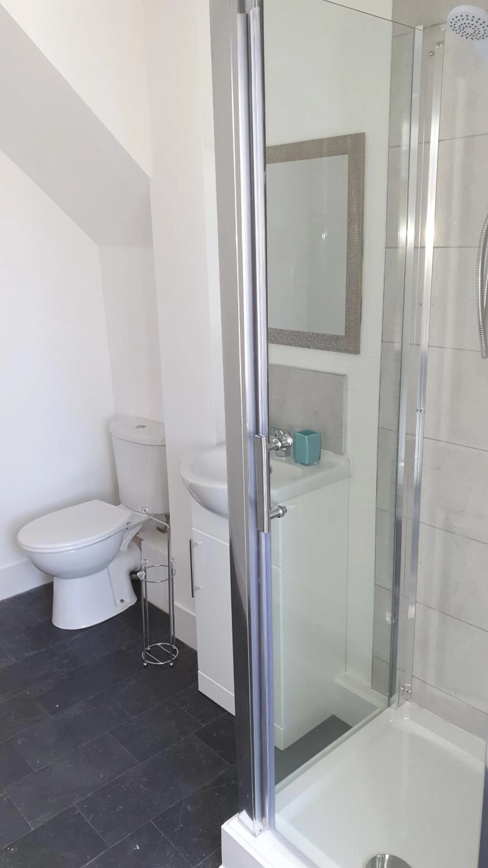 Bathroom in Coast Accommodation Station Road Apartments