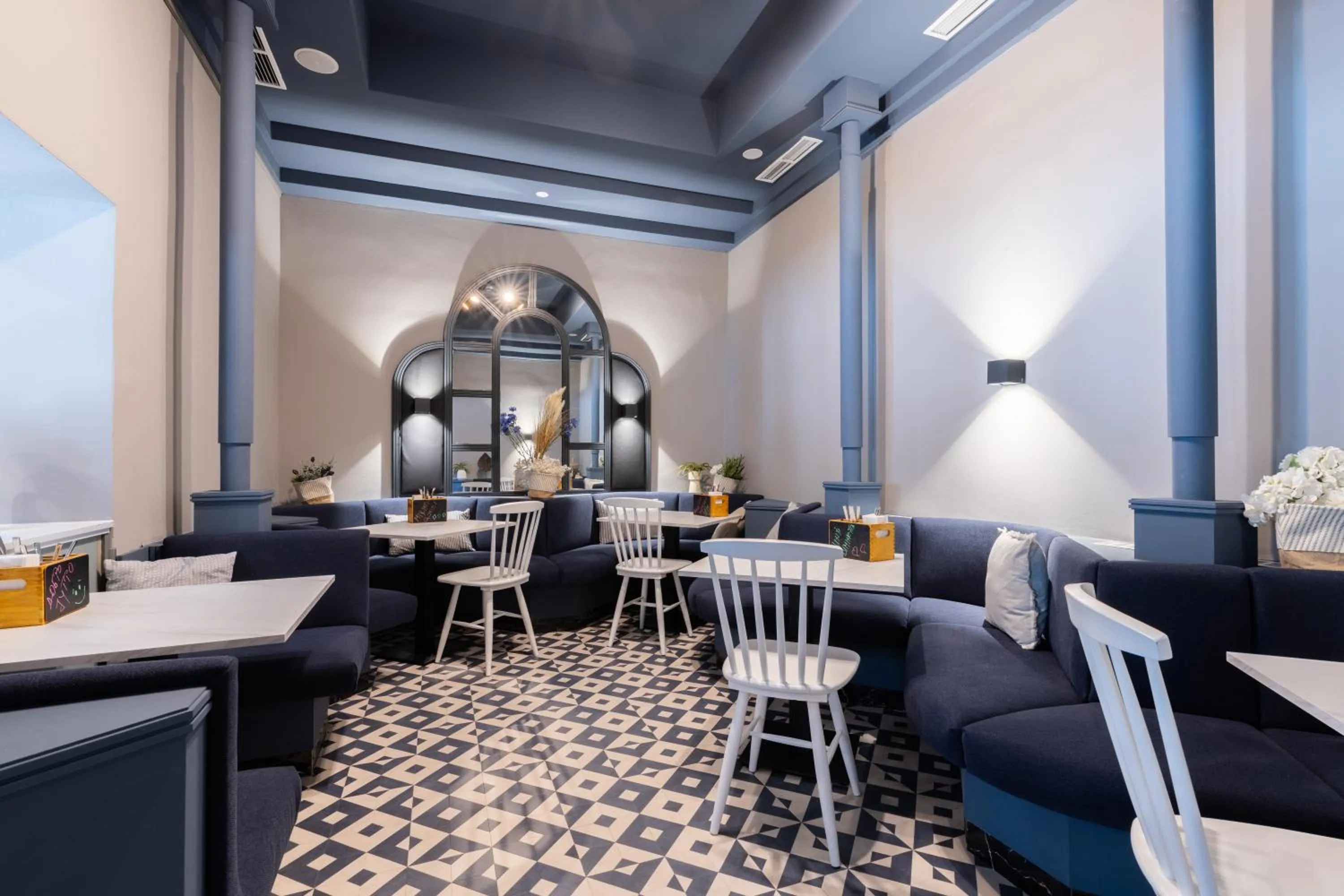 Restaurant/places to eat in Garner Hotel Vienna by IHG