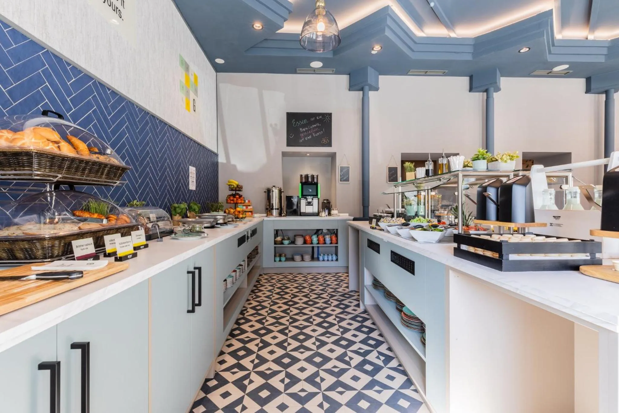 Breakfast in Garner Hotel Vienna by IHG