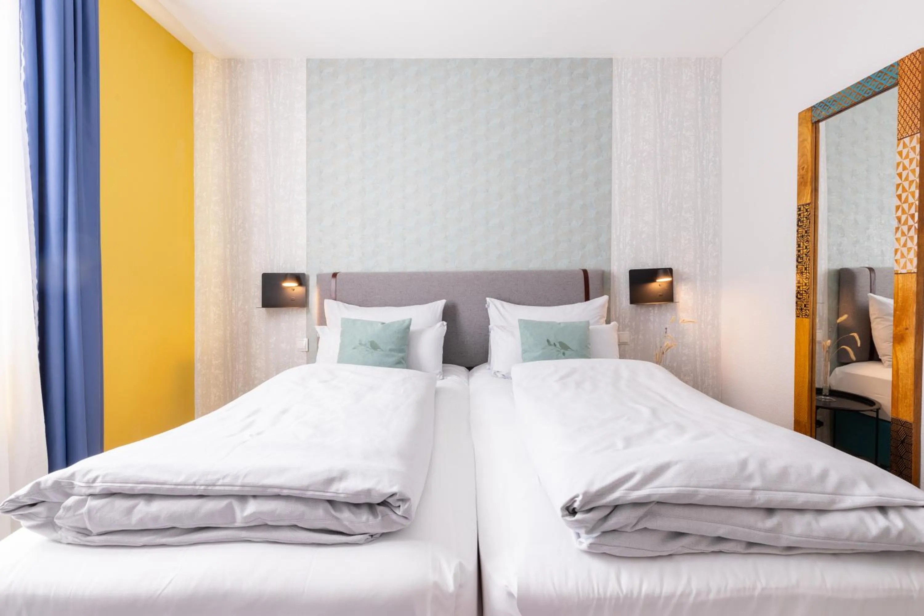 Photo of the whole room, Bed in Yggotel Mejse