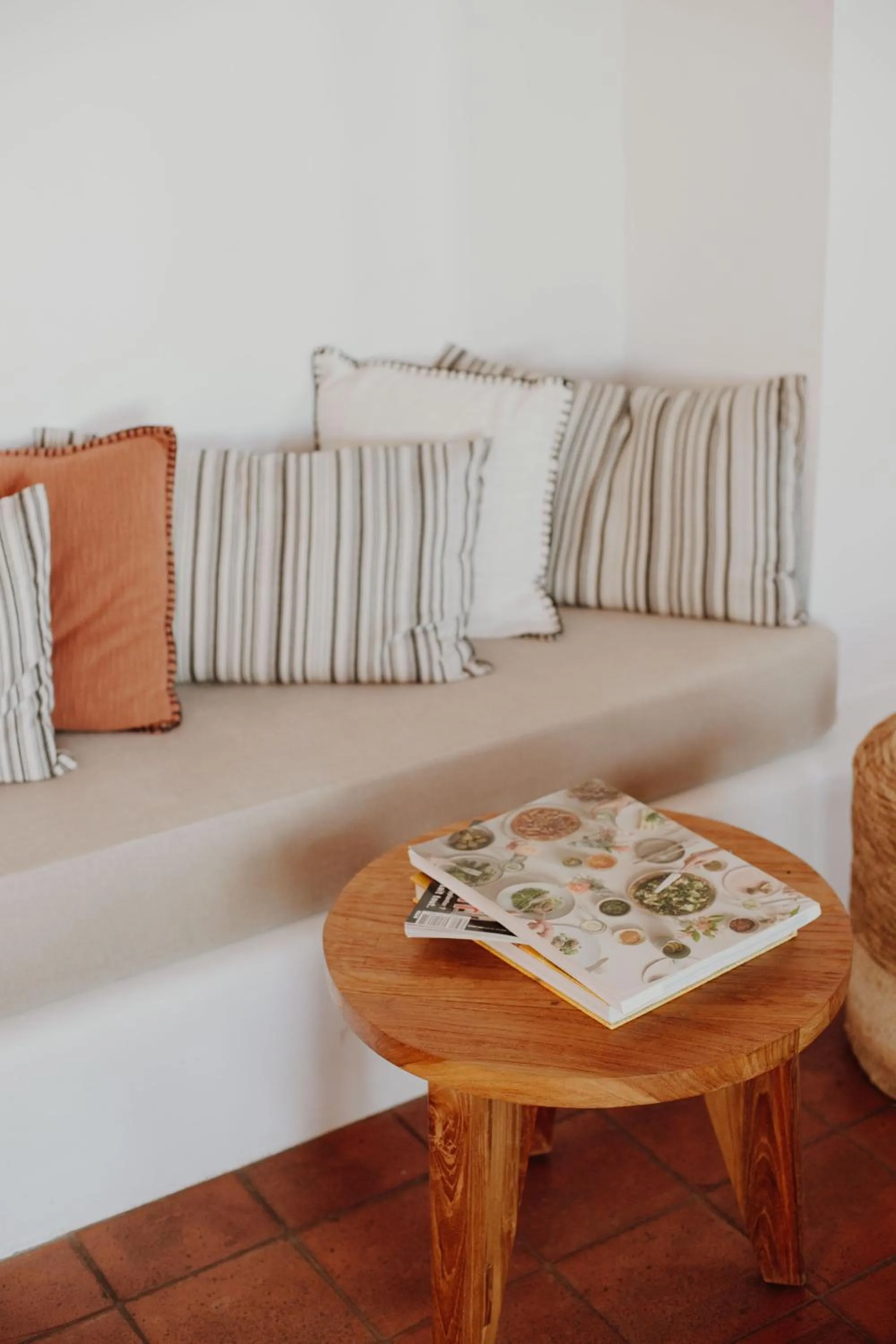 Restaurant/places to eat in Les Roches Brunes