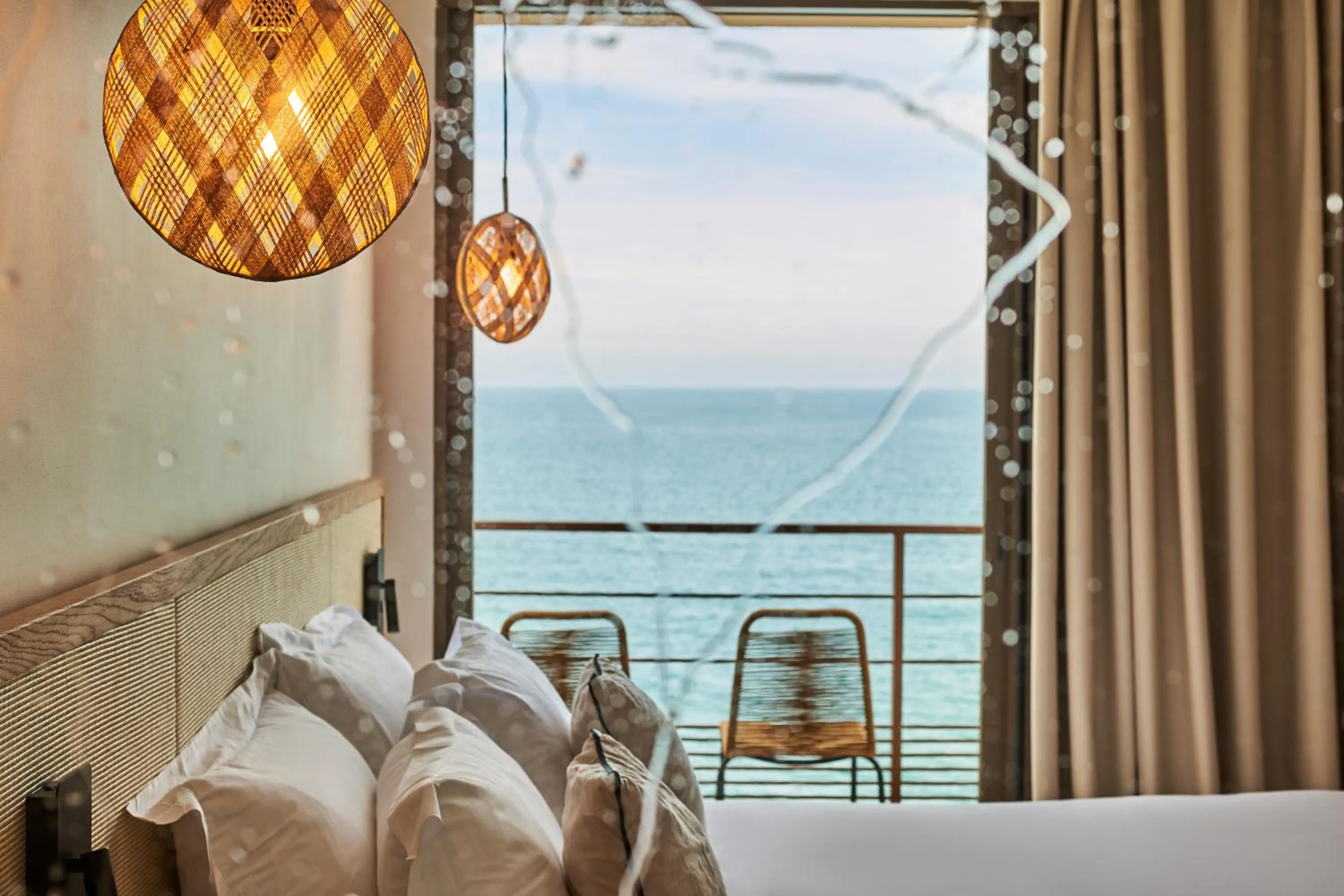 Photo of the whole room, Bed in Les Roches Brunes