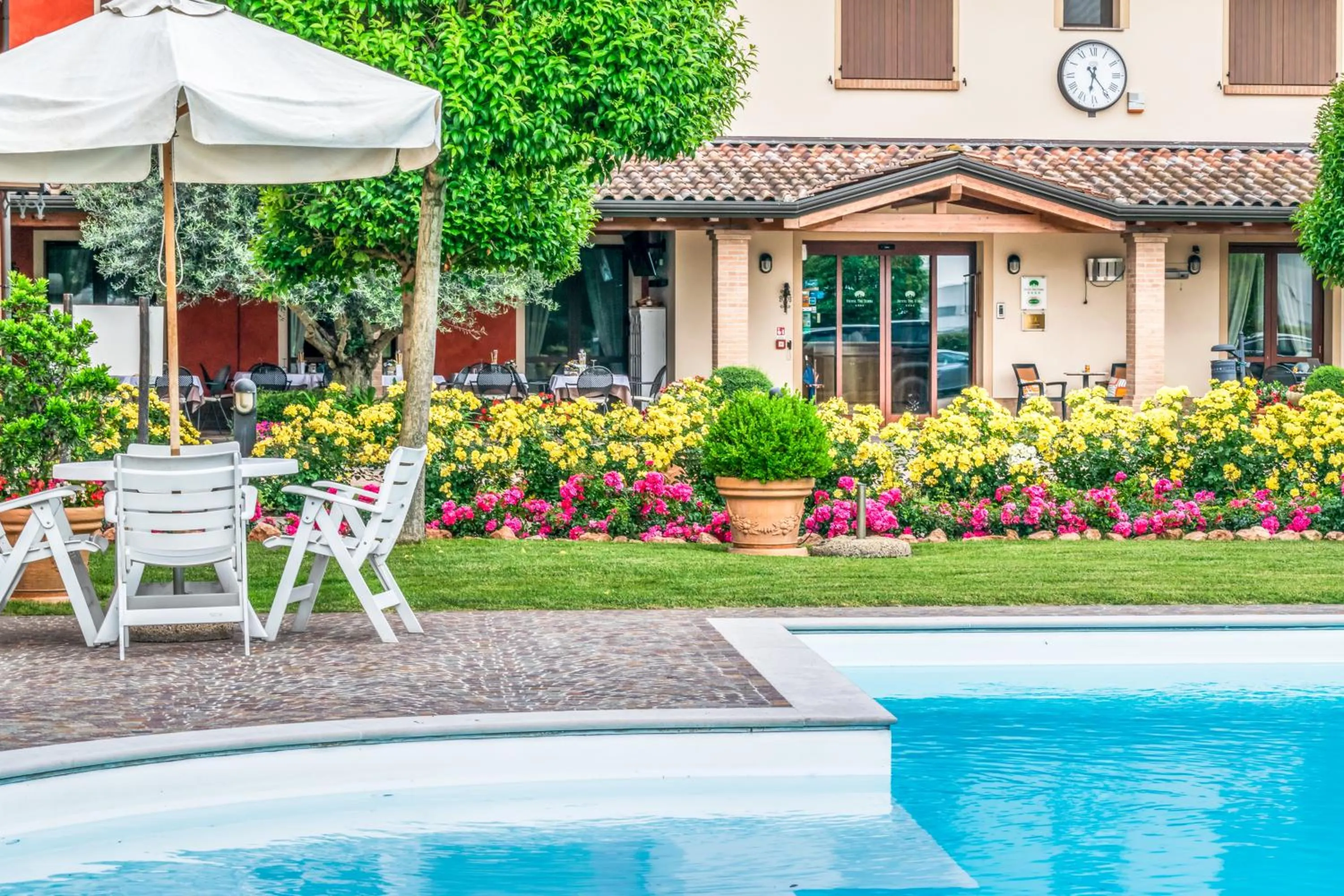 Garden view in Hotel Tre Torri