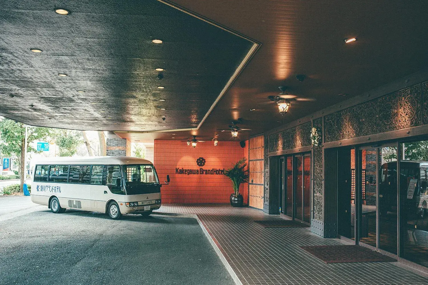 Facade/entrance in Kakegawa Grand Hotel Facade/entrance in Kakegawa Grand Hotel