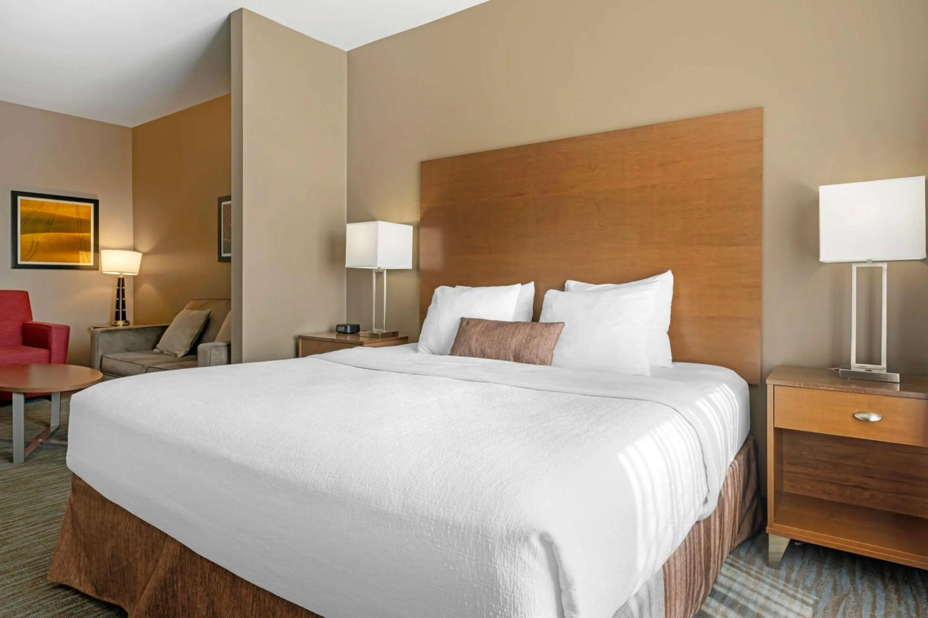 Photo of the whole room, Bed in Best Western Plus Jefferson