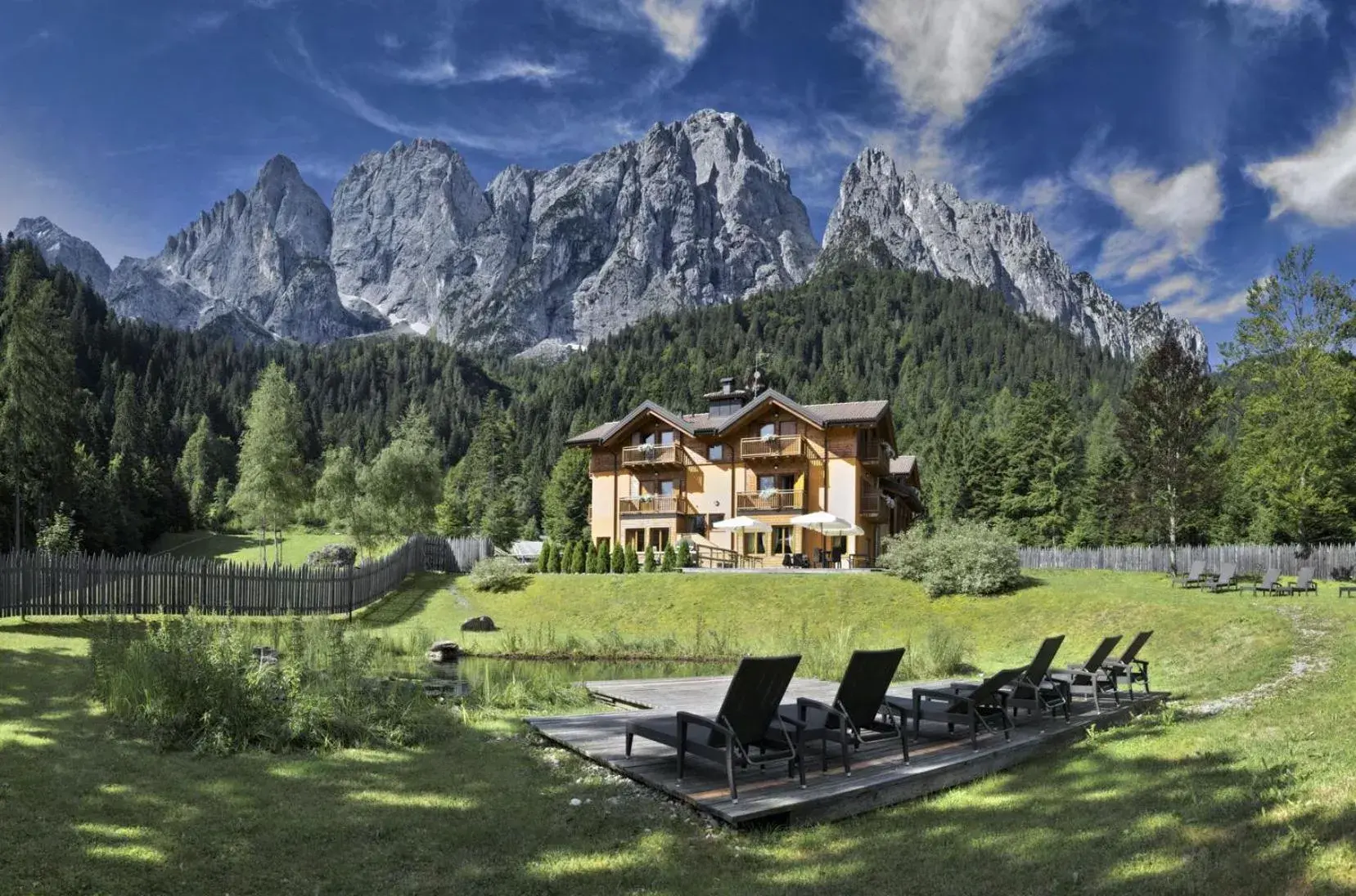 Mountain view in Hotel Chalet Giasenei Mountain view in Hotel Chalet Giasenei