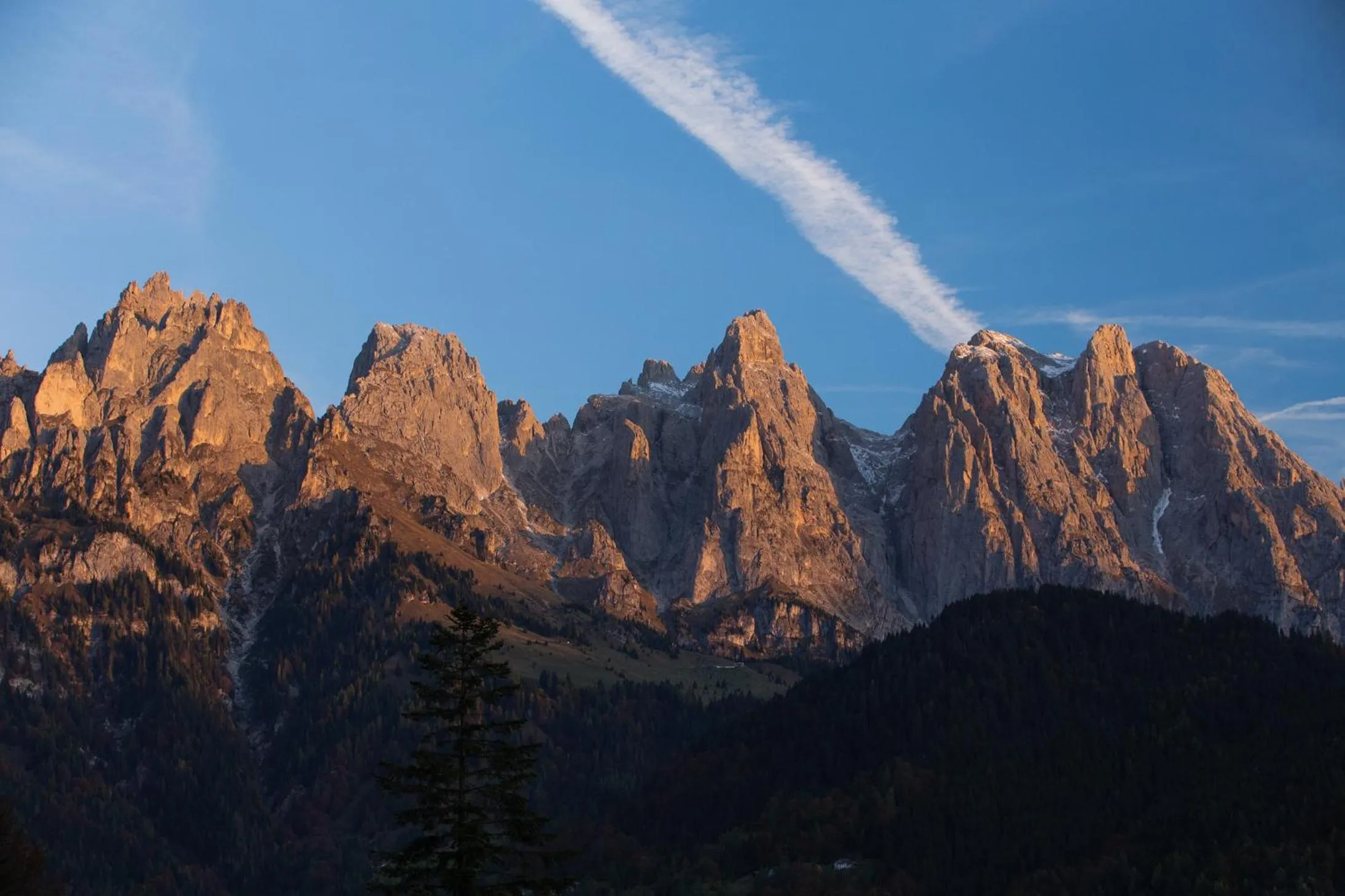 Mountain view in Hotel Chalet Giasenei