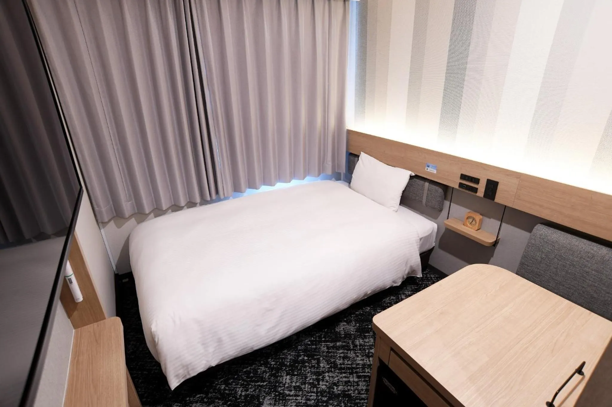 Bed in R&B Hotel Otsuka Eki Kitaguchi - Vacation STAY 14227v