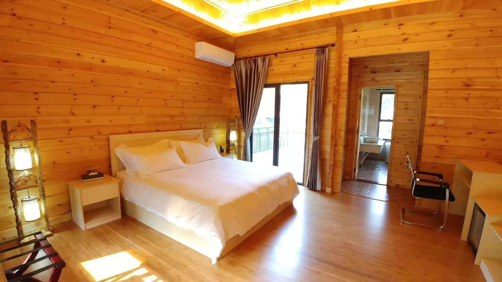 Bed in Dansavanh Namngum Resort