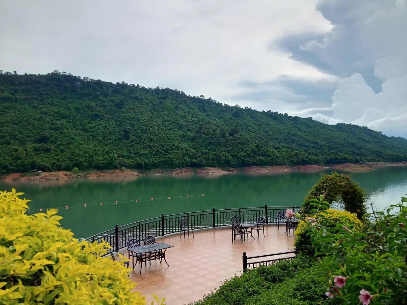 Nearby landmark in Dansavanh Namngum Resort